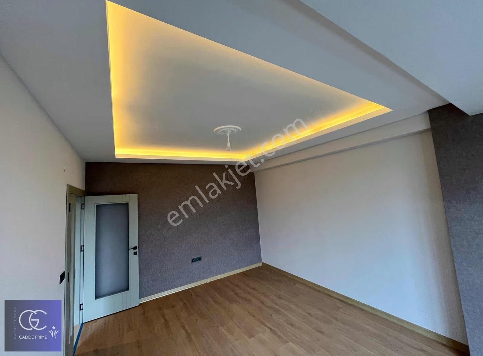 Cadde'den Sıfır Ayrı Mutfak Lüks Dizayn Satılık 2+1 Daire - Görsel 10