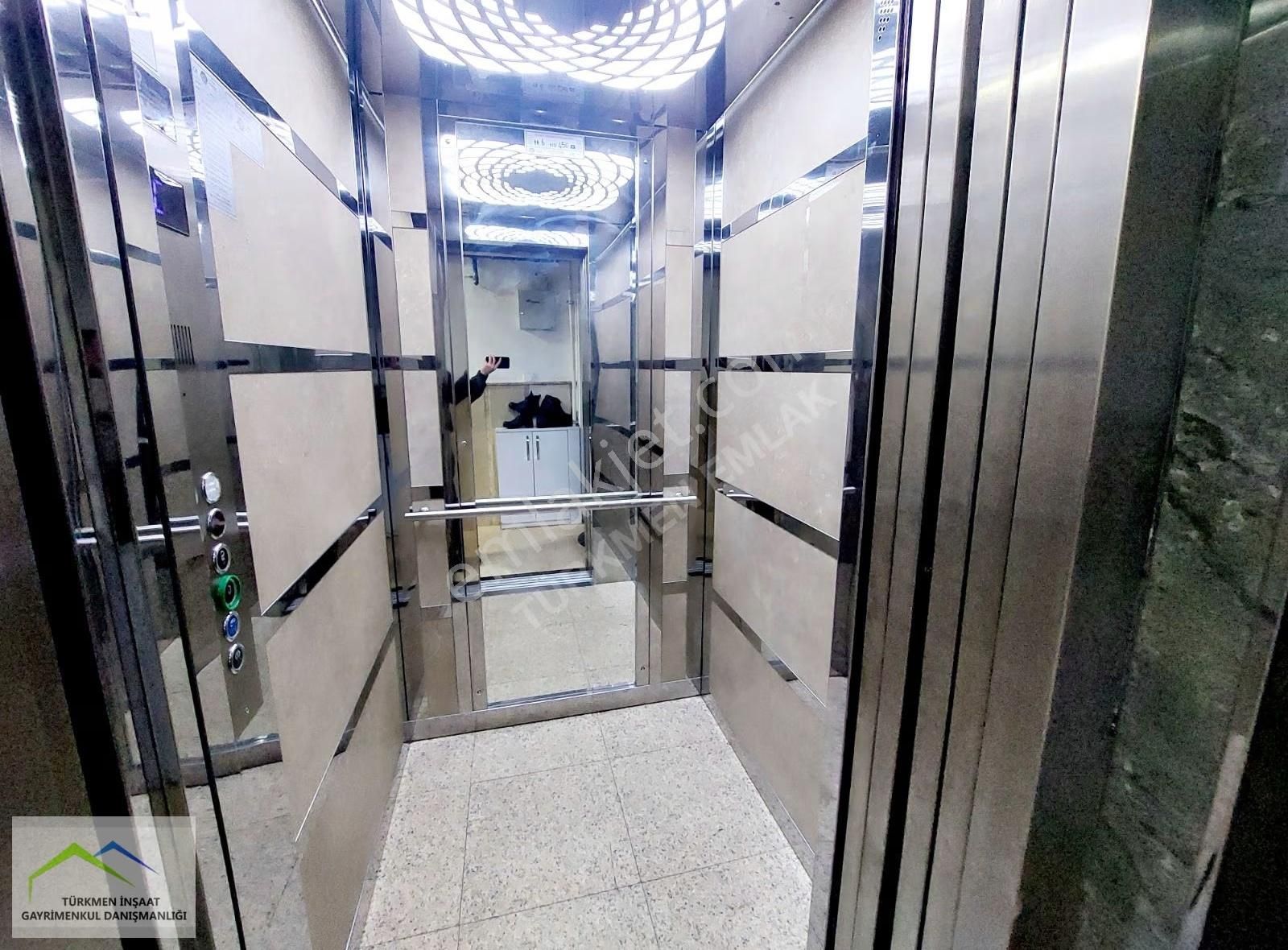 Türkmen Emlak'tan Yunus Emre Mah.satılık 4+1 Asansörlü Dubleks