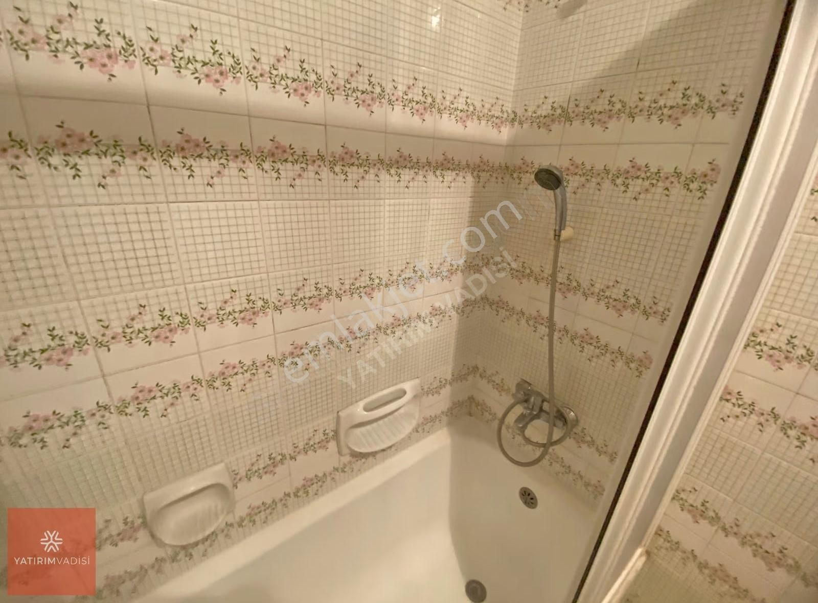 Kükürtlü'nün En İyi Lokasyonunda Metro 1 Dk Kiralık 3+1 Daire - Görsel 23