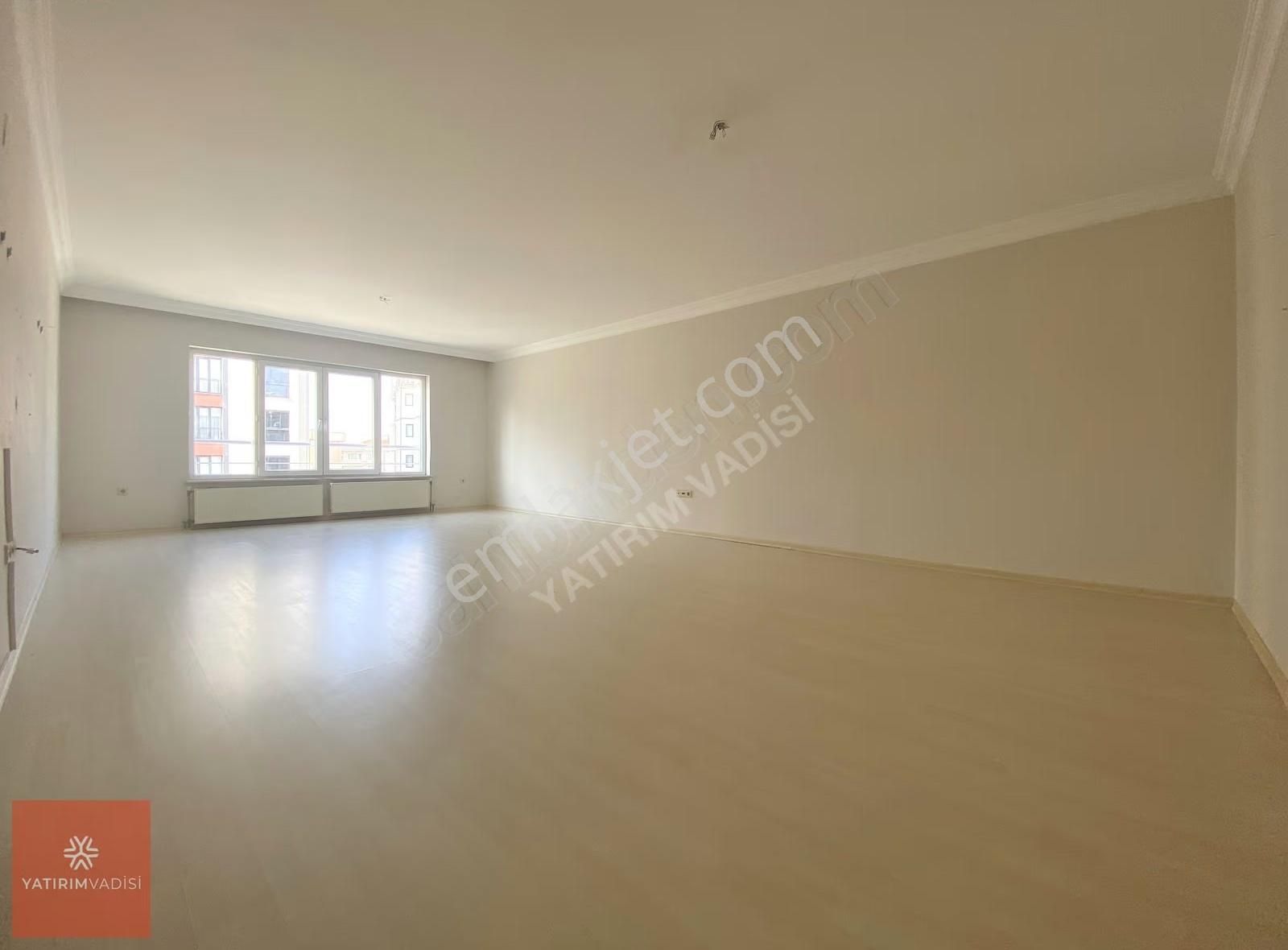 Ataevler Gazi Caddesi Üzeri Az Katlı Geniş 3+1 Kiralık Daire - Görsel 29
