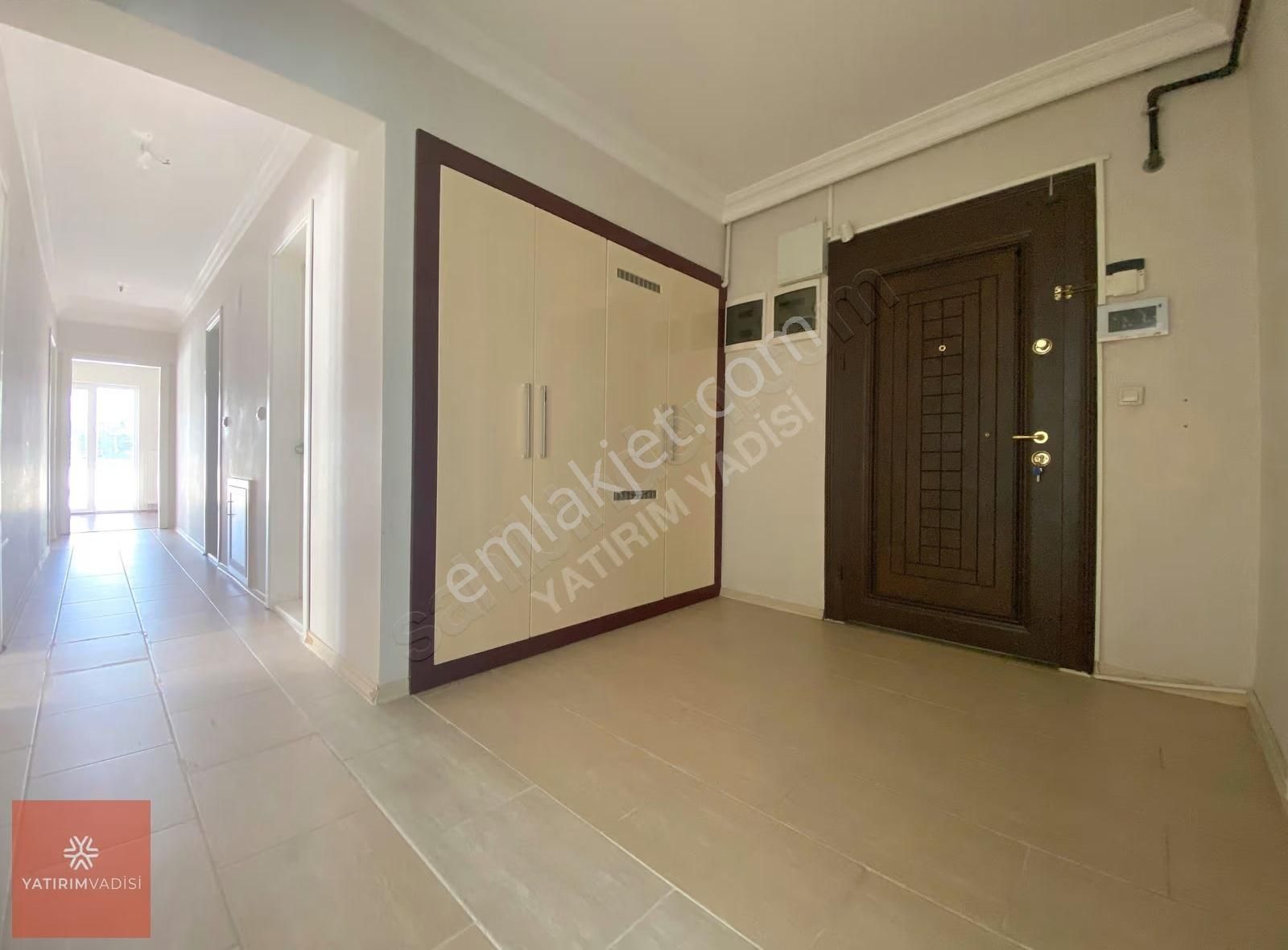 Ataevler Gazi Caddesi Üzeri Az Katlı Geniş 3+1 Kiralık Daire - Görsel 27