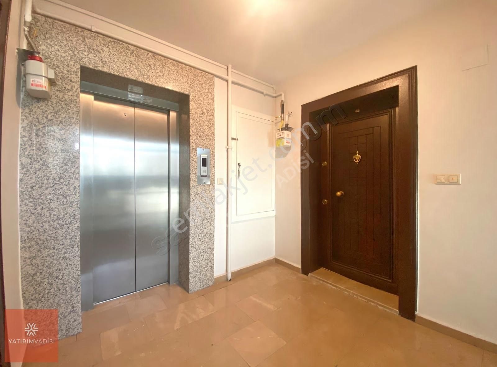 Ataevler Gazi Caddesi Üzeri Az Katlı Geniş 3+1 Kiralık Daire - Görsel 20