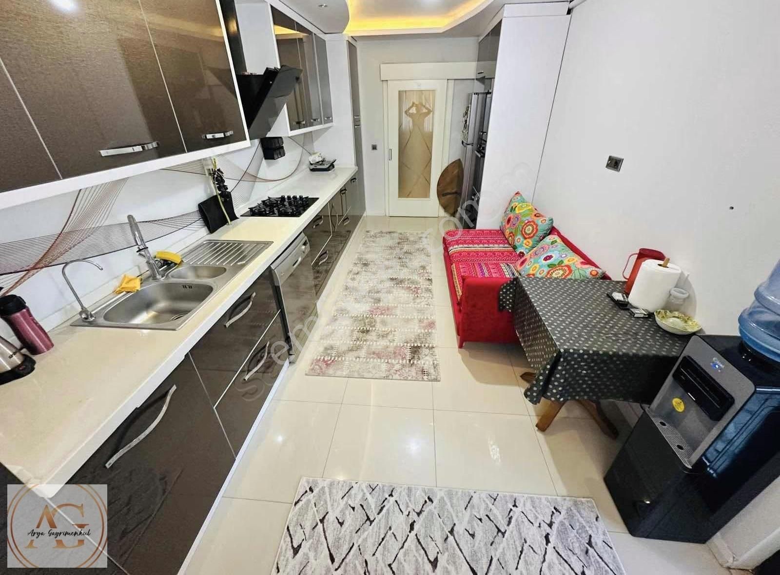 Arya'dan Kadıköy'de 3+1 Ön Cephe Doğalgazlı Geniş Daire - Görsel 2