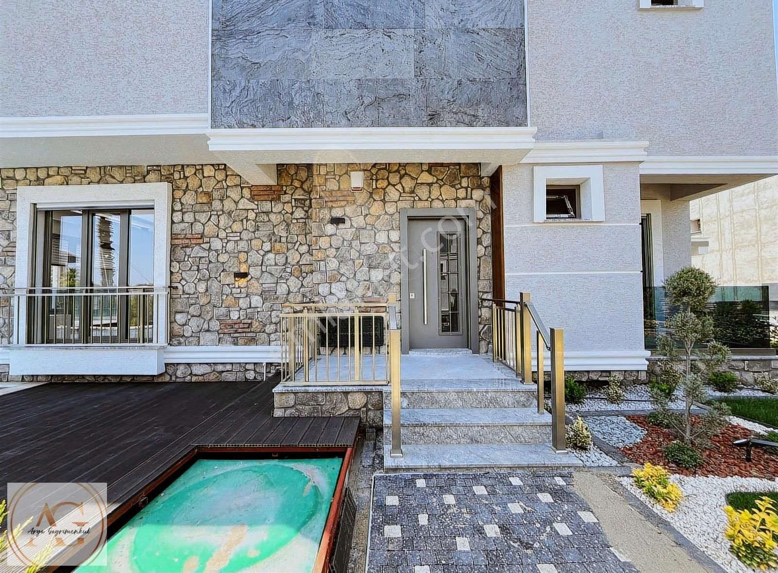 Arya'dan Denize Yakın Müstakil Havuzlu Lüks 4+1 Satılık Villa - Görsel 11