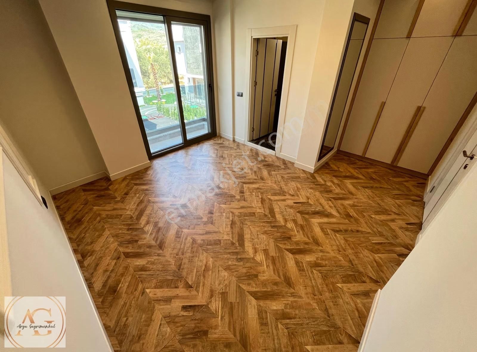 Arya'dan Denize Yakın Müstakil Havuzlu Lüks 4+1 Satılık Villa - Görsel 21