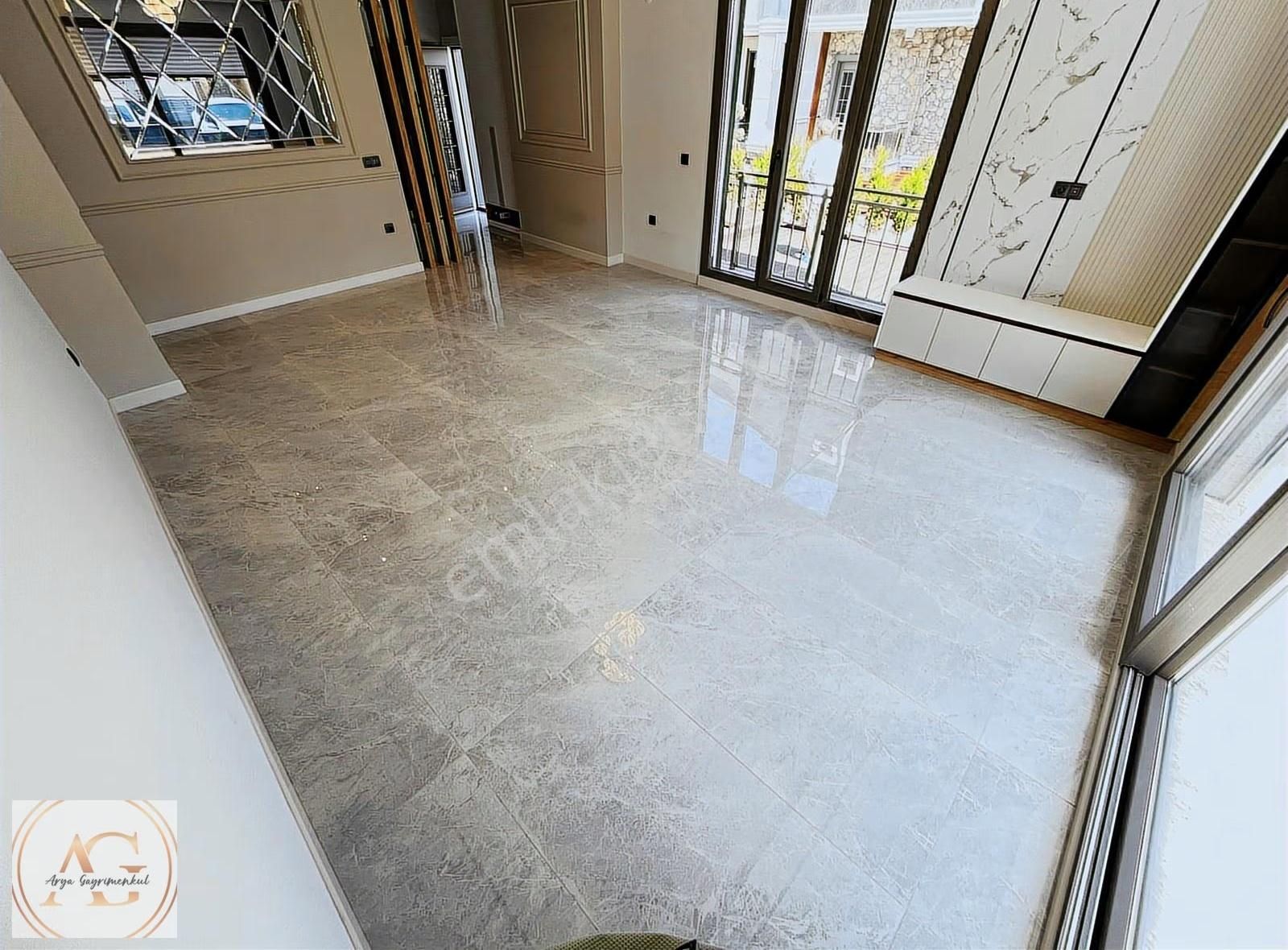 Arya'dan Denize Yakın Müstakil Havuzlu Lüks 4+1 Satılık Villa - Görsel 5