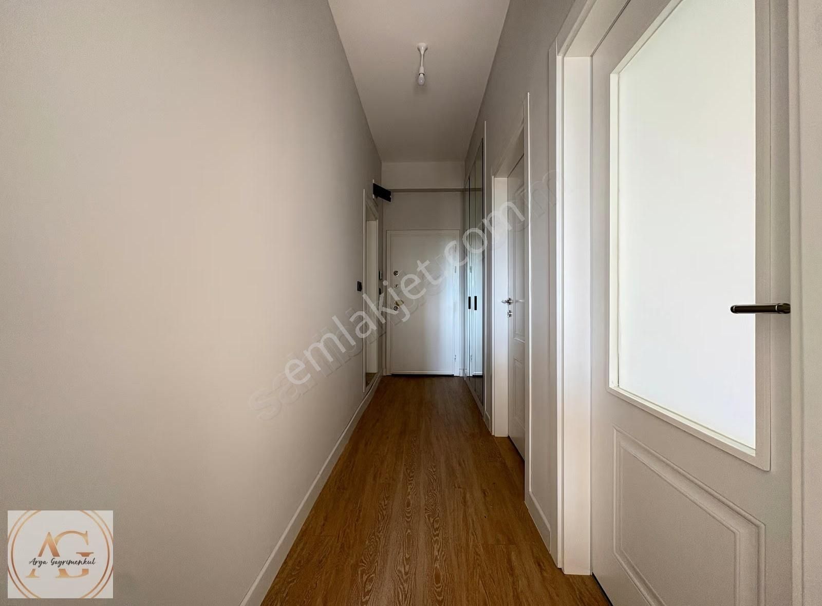 Zeytinli'de Ön Cephe 2+1 Lüks Daire: 90m², Cadde Üzeri - Görsel 2