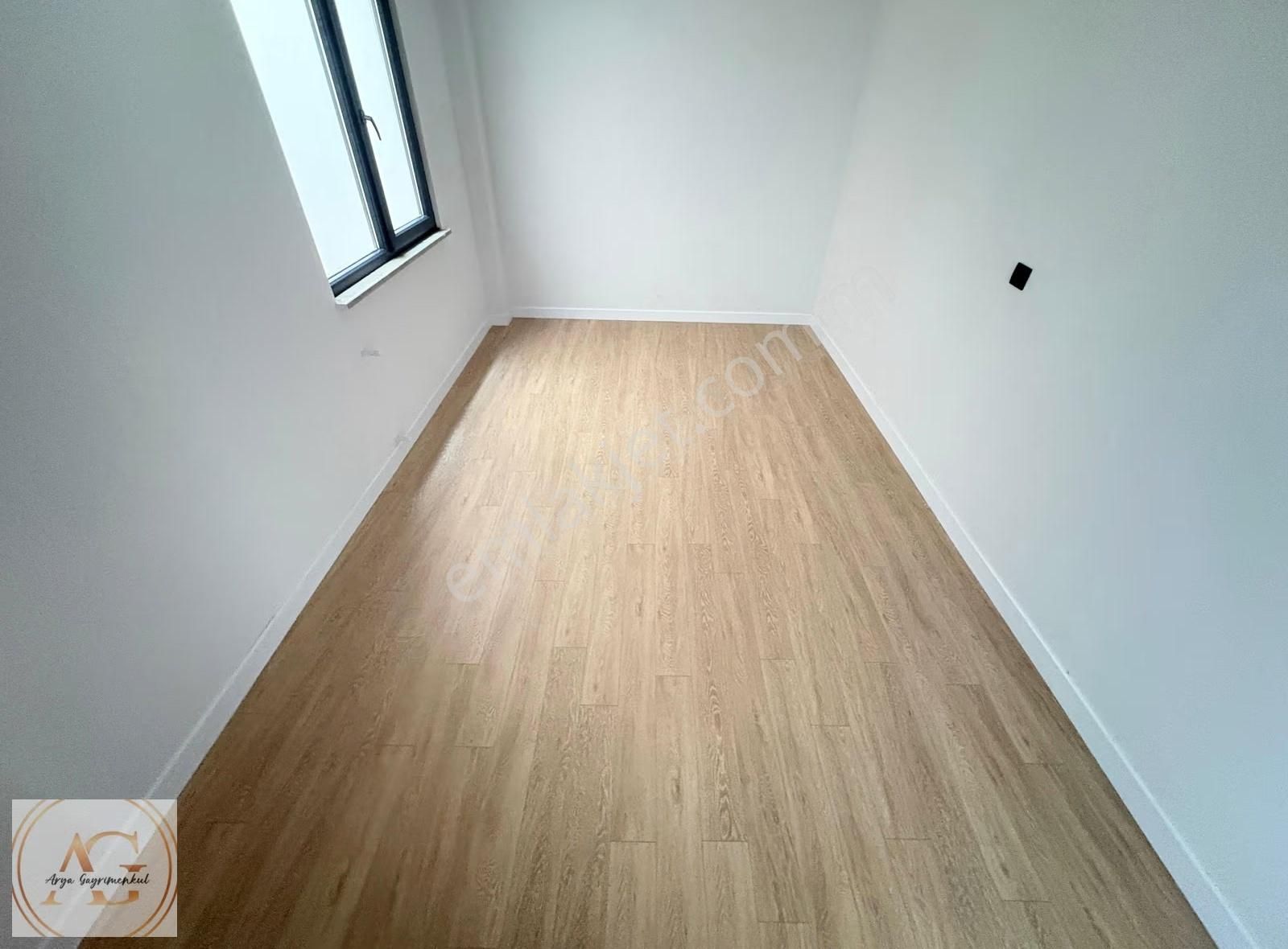 Zeytinli'de Ön Cephe 2+1 Lüks Daire: 90m², Cadde Üzeri - Görsel 34
