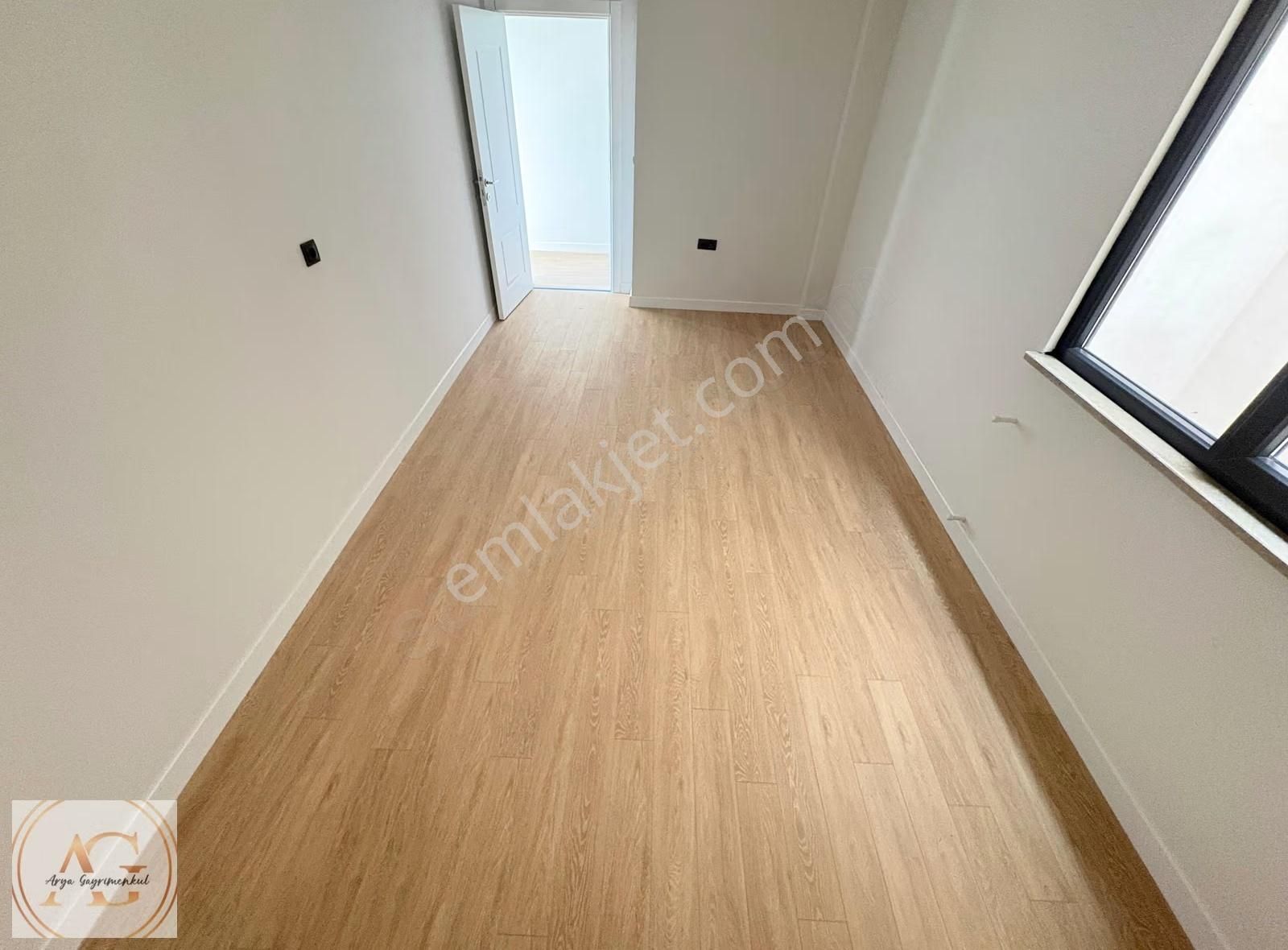 Zeytinli'de Ön Cephe 2+1 Lüks Daire: 90m², Cadde Üzeri - Görsel 32