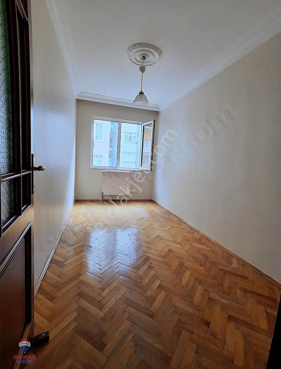 Mükemmel Konumda Bakımlı 3+1 - Görsel 5