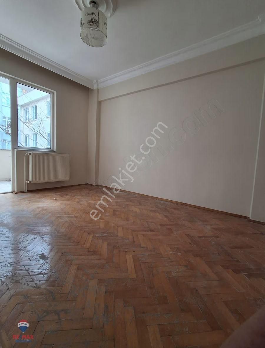 Mükemmel Konumda Bakımlı 3+1 - Görsel 3