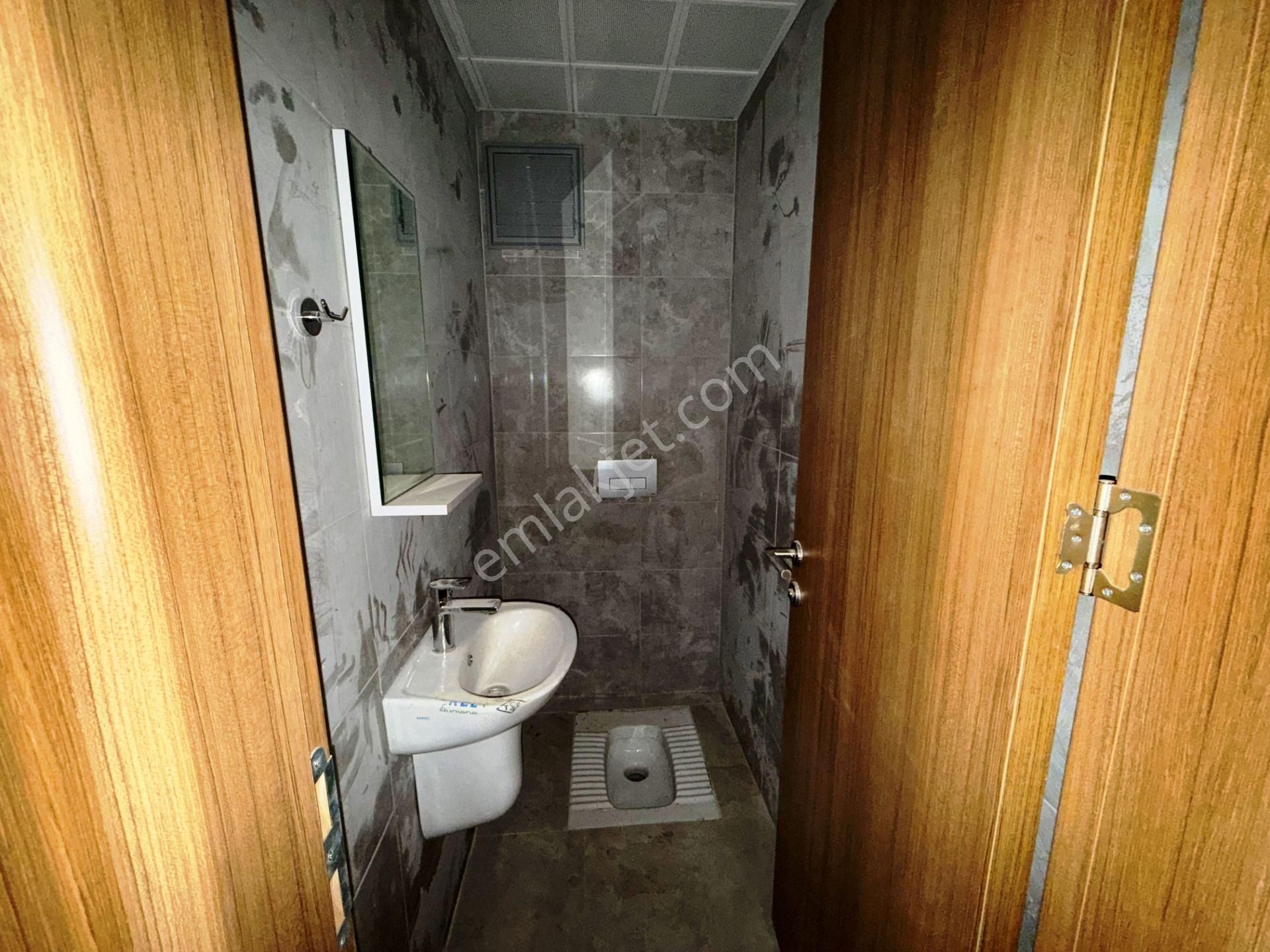 Kandilli Toki Özevim Sitesinde Sıfır 3 Banyolu 129m2 Kiralık 3+1 - Görsel 23