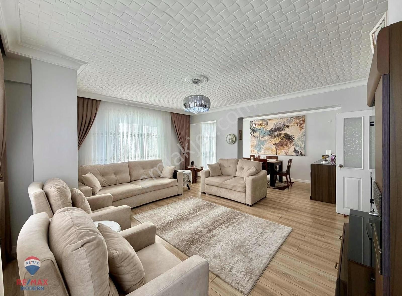 Atakum'da Sahile Çok Yakın Satılık 4+1 Tertemiz Dubleks - Görsel 2