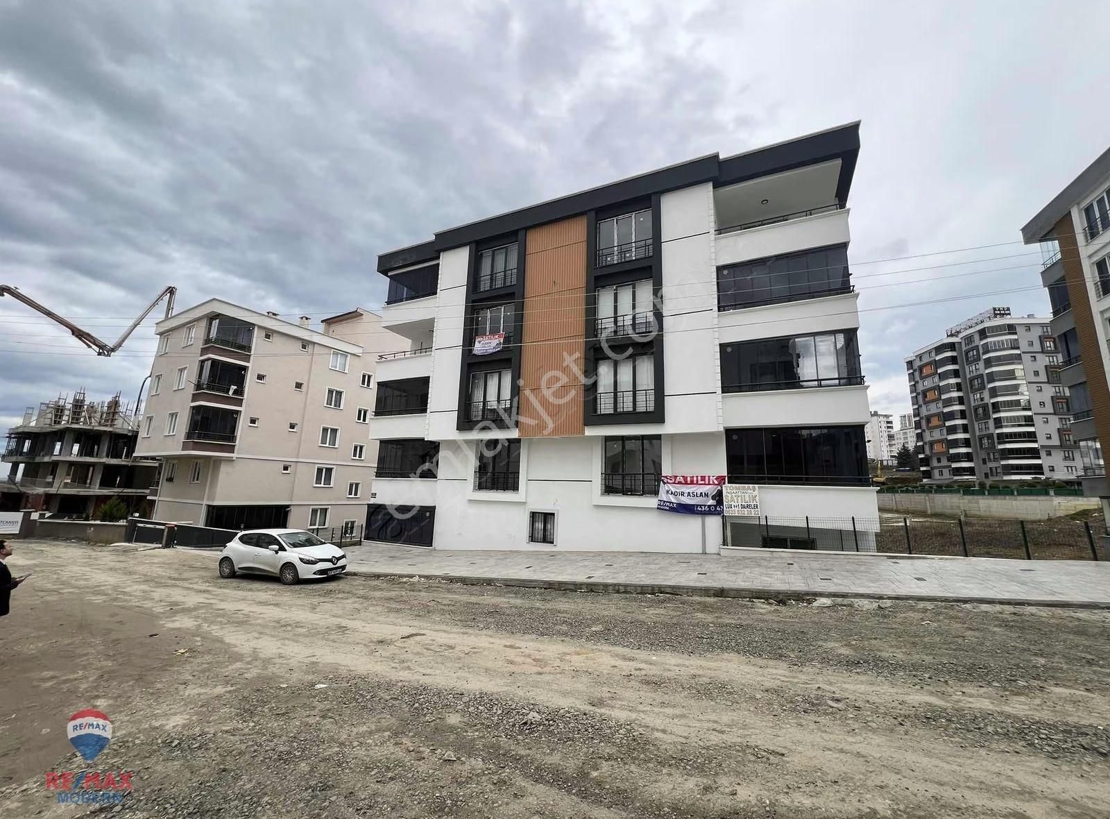 Celal Dinlenmez'den 2+1 110 M2 Satılık