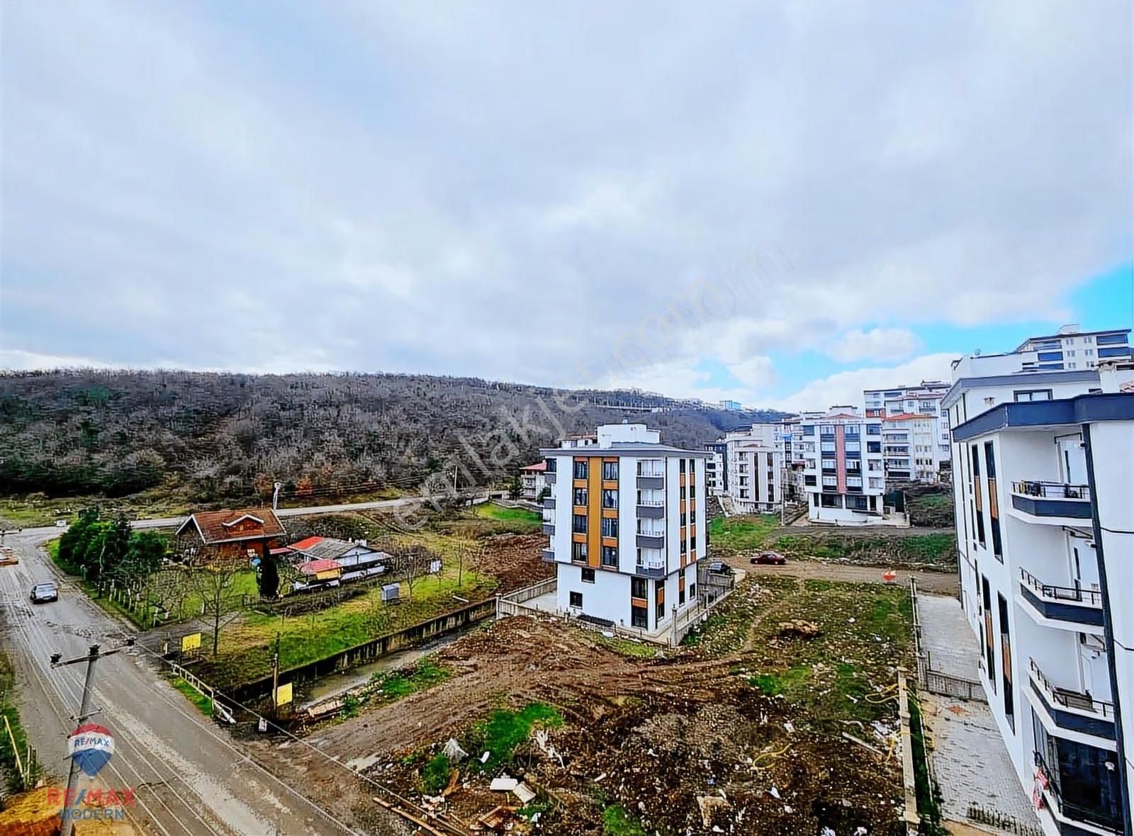 Yazlık Tadında Denize Yakın Satılık 2+1 Daire - Görsel 9