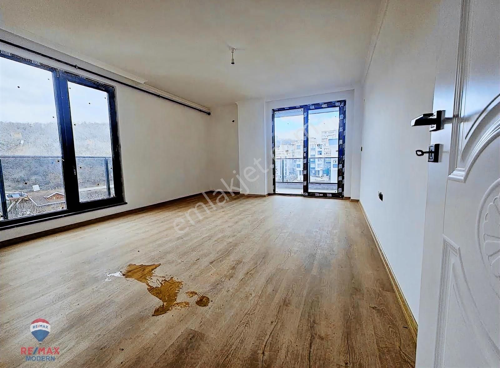 Yazlık Tadında Denize Yakın Satılık 2+1 Daire - Görsel 21