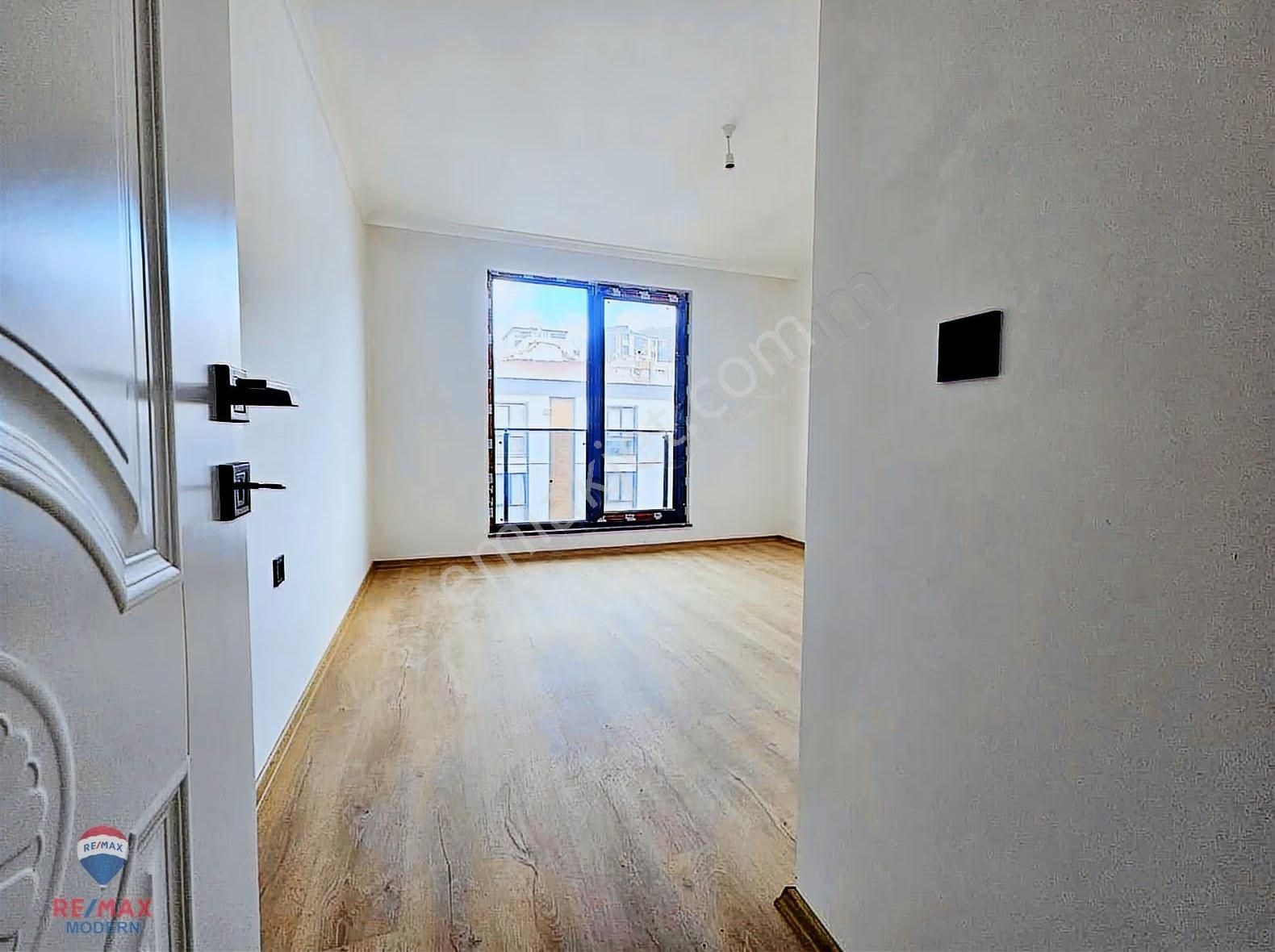 Yazlık Tadında Denize Yakın Satılık 2+1 Daire - Görsel 11