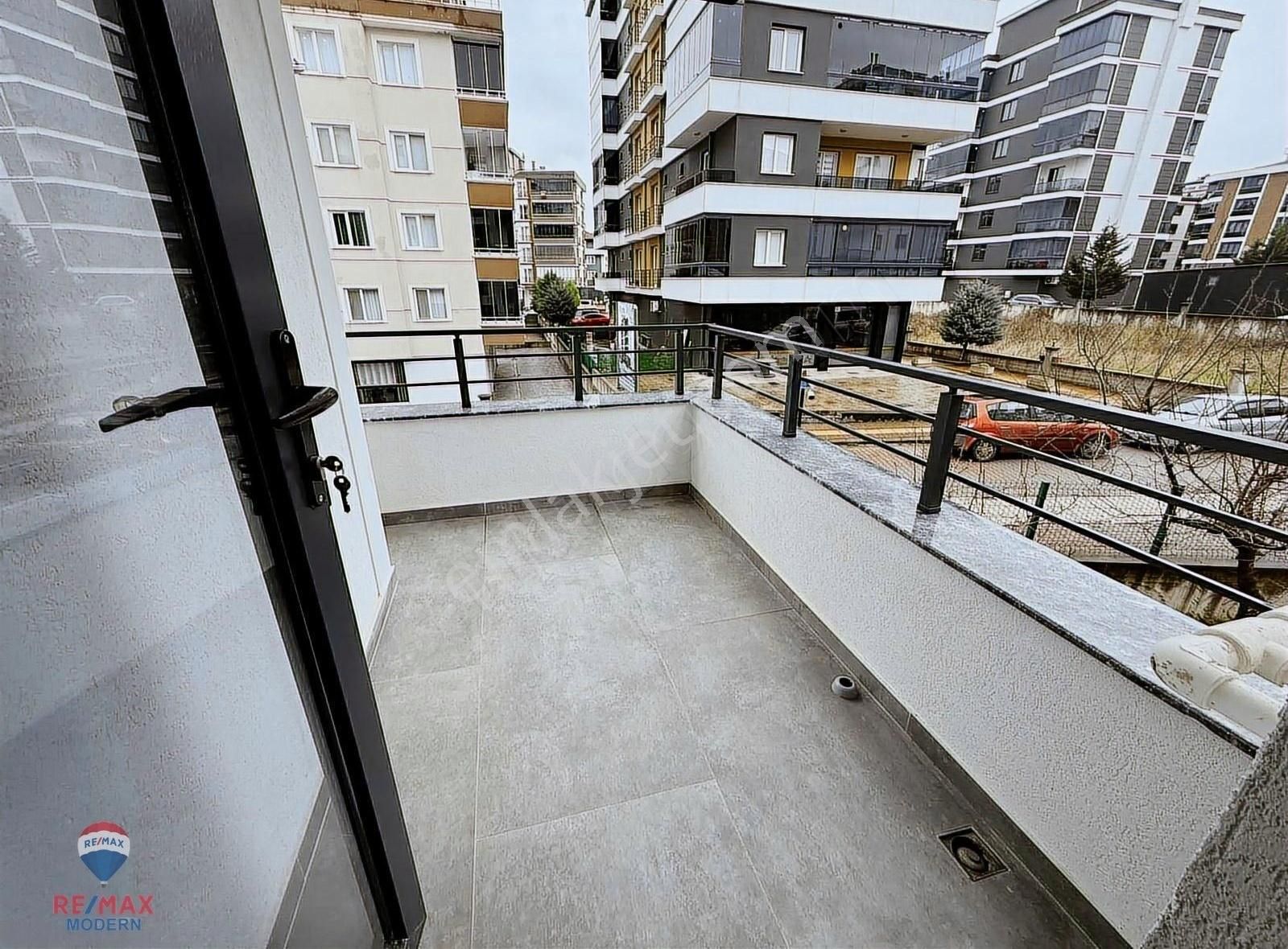 Asuman Mütevellioğlu'ndan Merkezi Lokasyonda A+ Kalite 1+1 Daire - Görsel 16