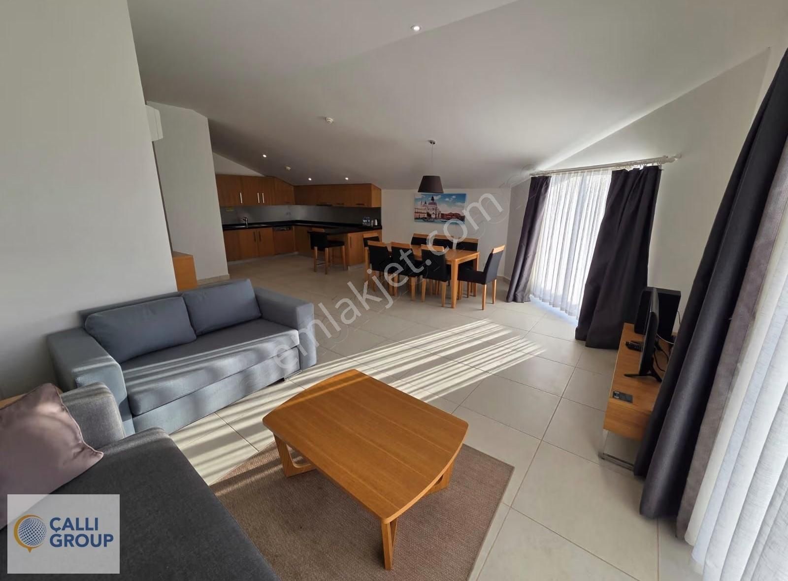 Kuşadası Ramada Suıtes'te 3+1 Çatı Dubleks Yalı Dairesi - Görsel 6