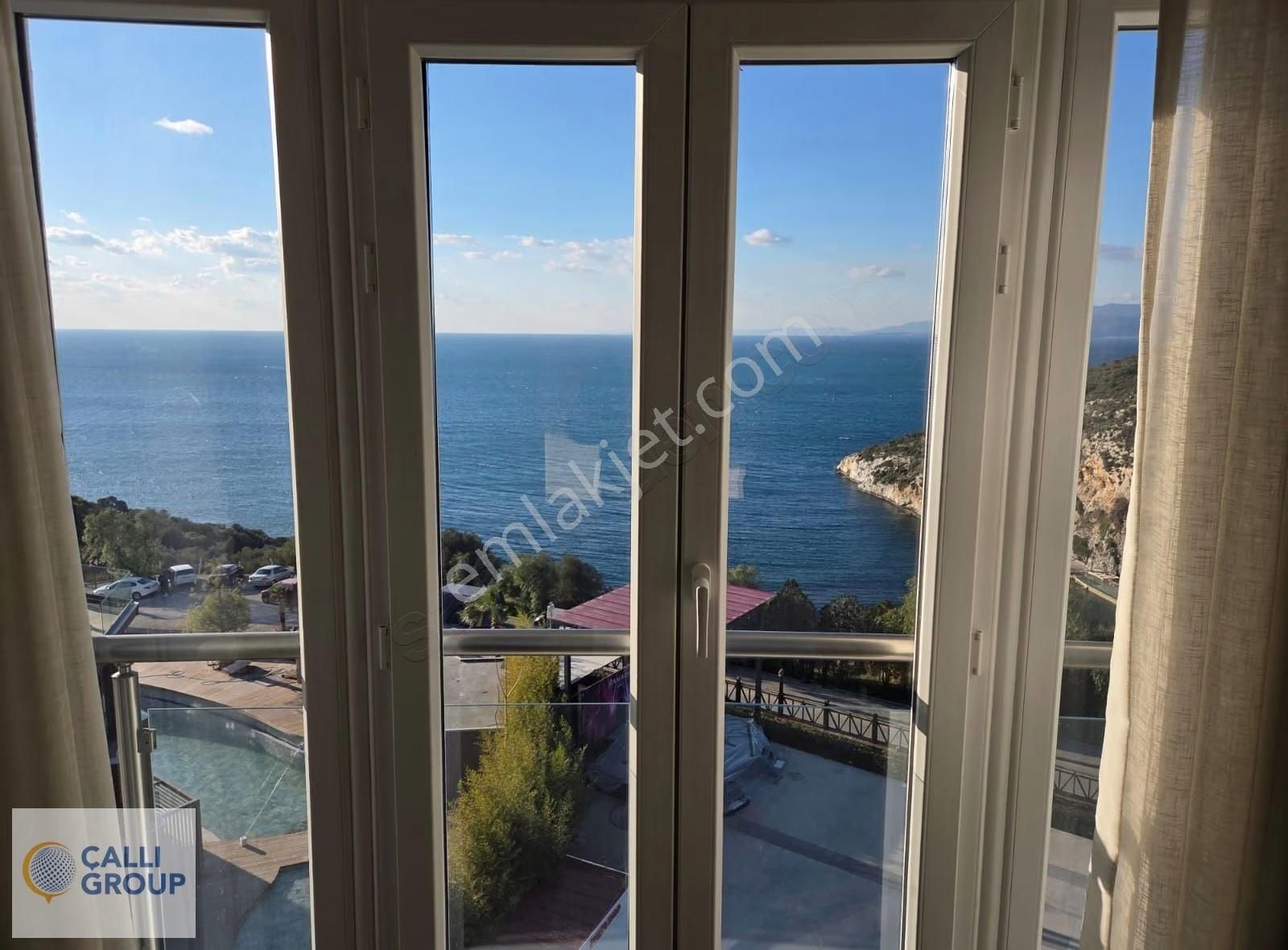 Kuşadası Ramada Suıtes'te 3+1 Çatı Dubleks Yalı Dairesi - Görsel 16