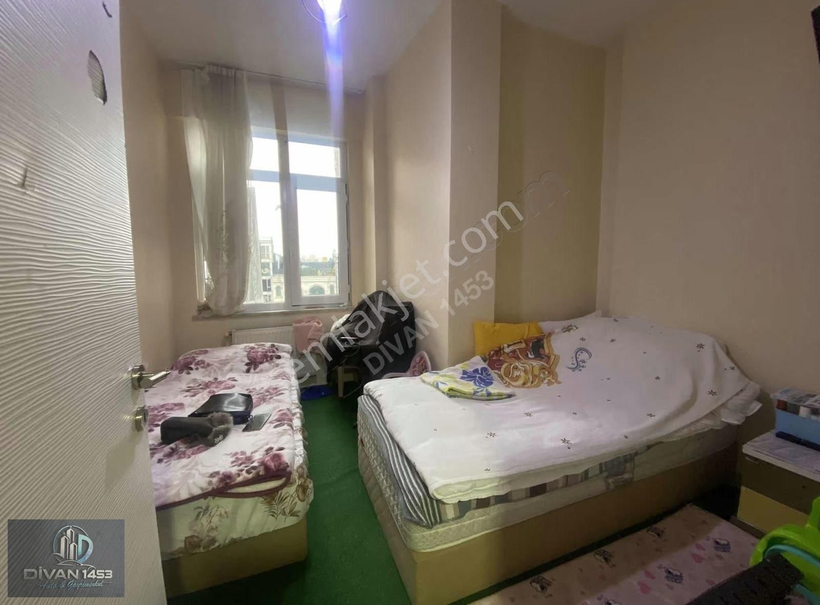 Fırsat Laleli Ve Aksaray Tramvay Ortasında Cadde De 2 Ayrı Daire - Görsel 2