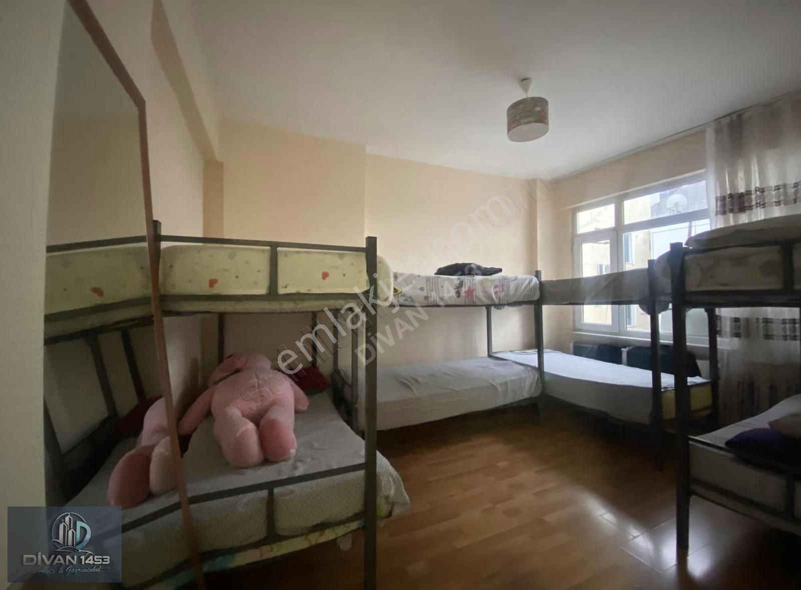 Fırsat Laleli Ve Aksaray Tramvay Ortasında Cadde De 2 Ayrı Daire - Görsel 24