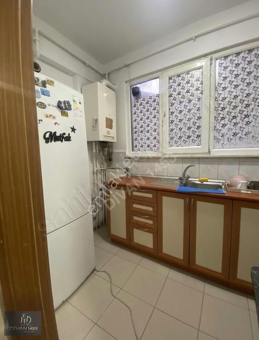 Fırsat Laleli Ve Aksaray Tramvay Ortasında Cadde De 2 Ayrı Daire - Görsel 9