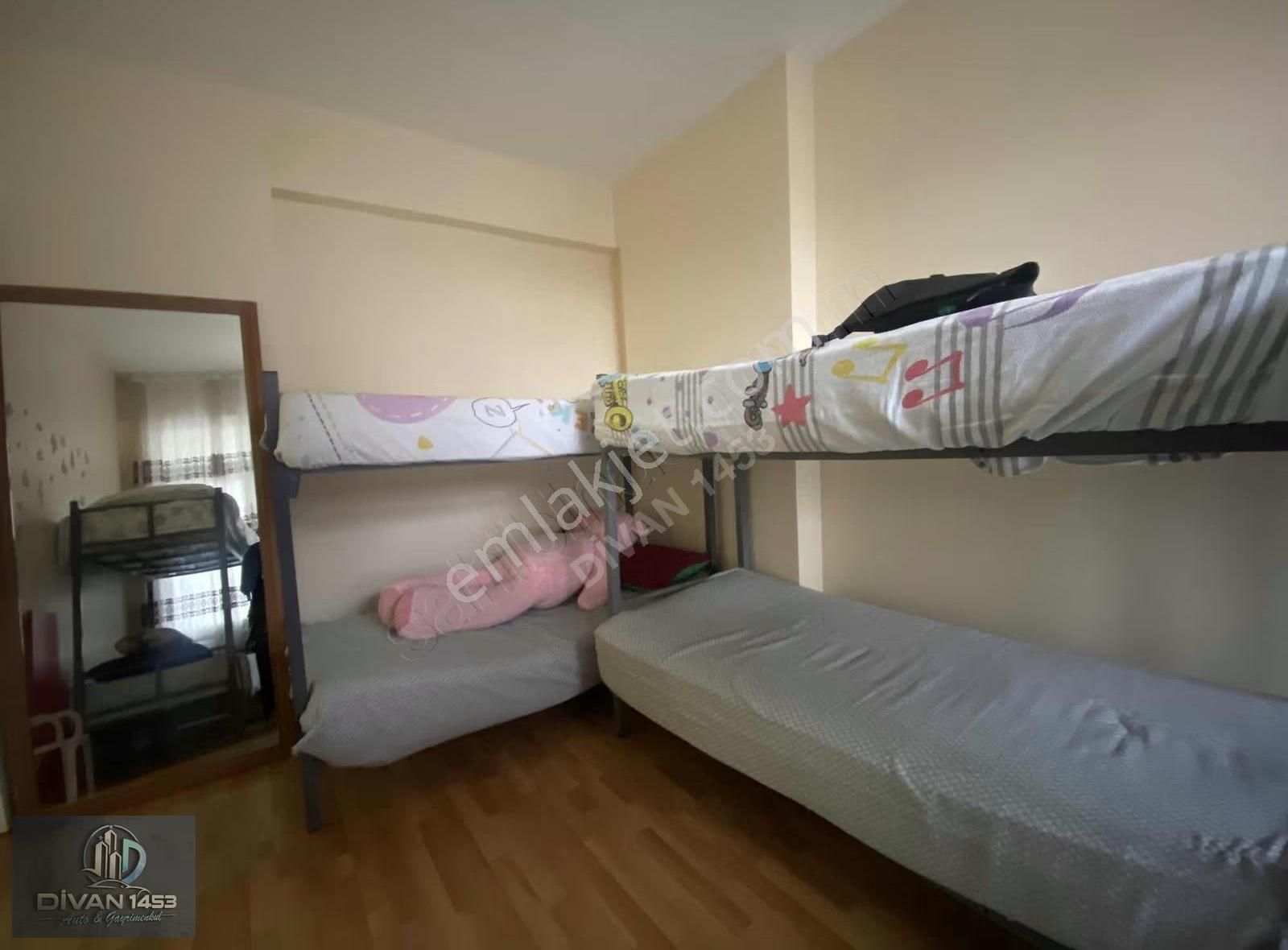 Fırsat Laleli Ve Aksaray Tramvay Ortasında Cadde De 2 Ayrı Daire - Görsel 6