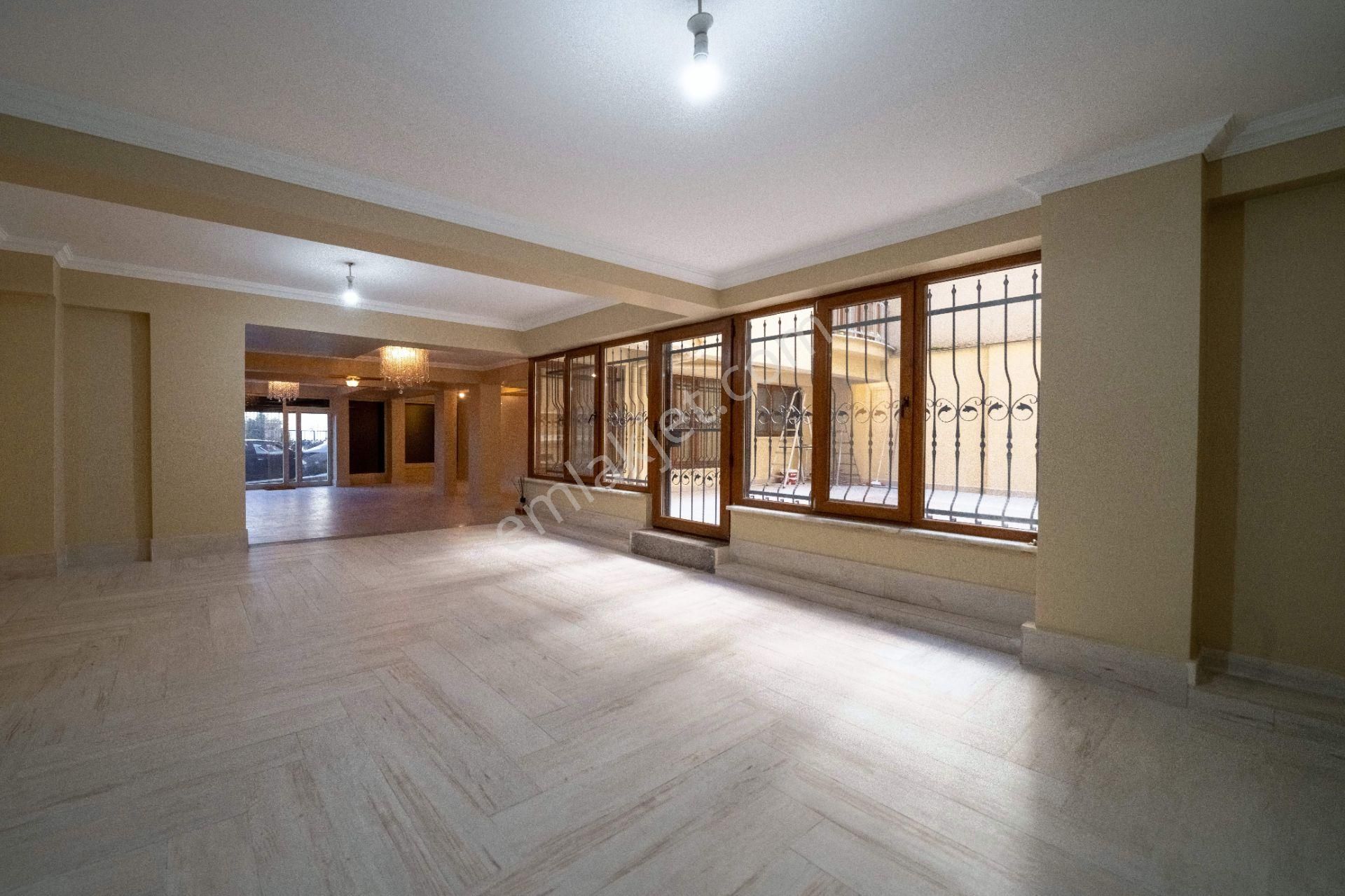 Göktürk Cadde Üstü 210m2 Yeni Bina Otoparklı Wcli Kiralık Dükkan - Görsel 5