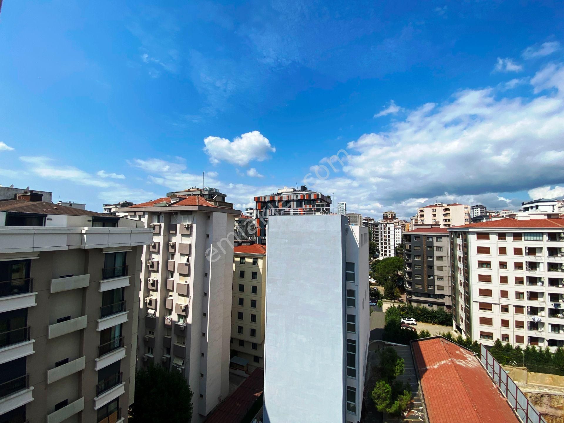 Caddebostan 2014 Yapım İskanlı 9.kat 3 Banyolu 280m2 Satılık 6+2