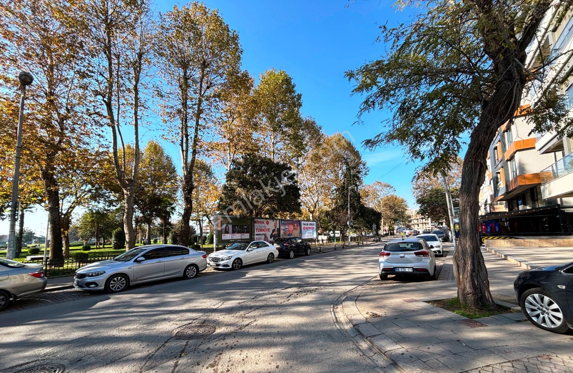 Pendik Sahile 500 Metre Sıfır Sitede 2 Banyolu 2.kat Kiralık 3+1