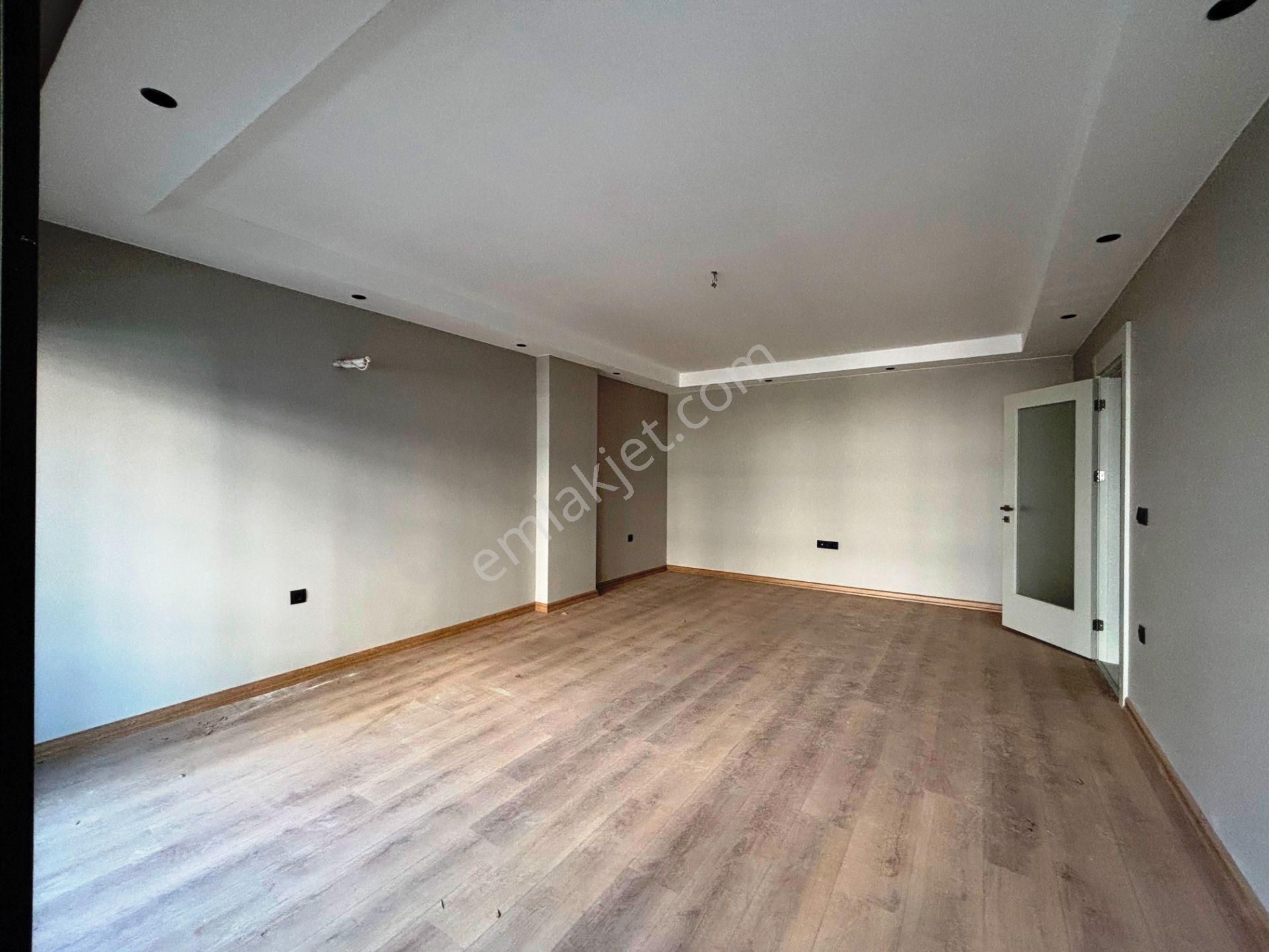 Pendik Sahile 500 Metre Sıfır Sitede 2 Banyolu 2.kat Kiralık 3+1 - Görsel 3