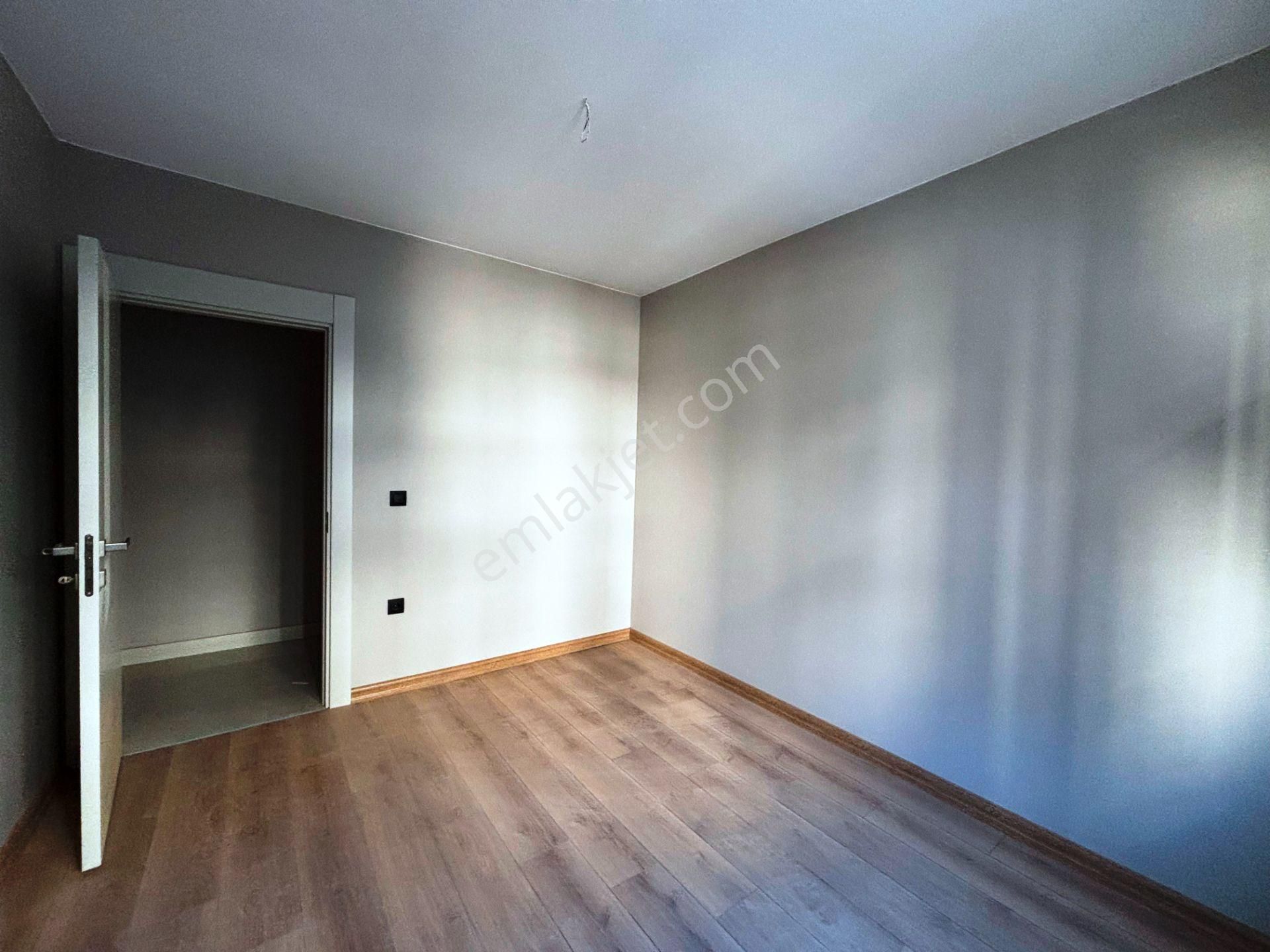 Pendik Sahile 500 Metre Sıfır Sitede 2 Banyolu 2.kat Kiralık 3+1 - Görsel 16
