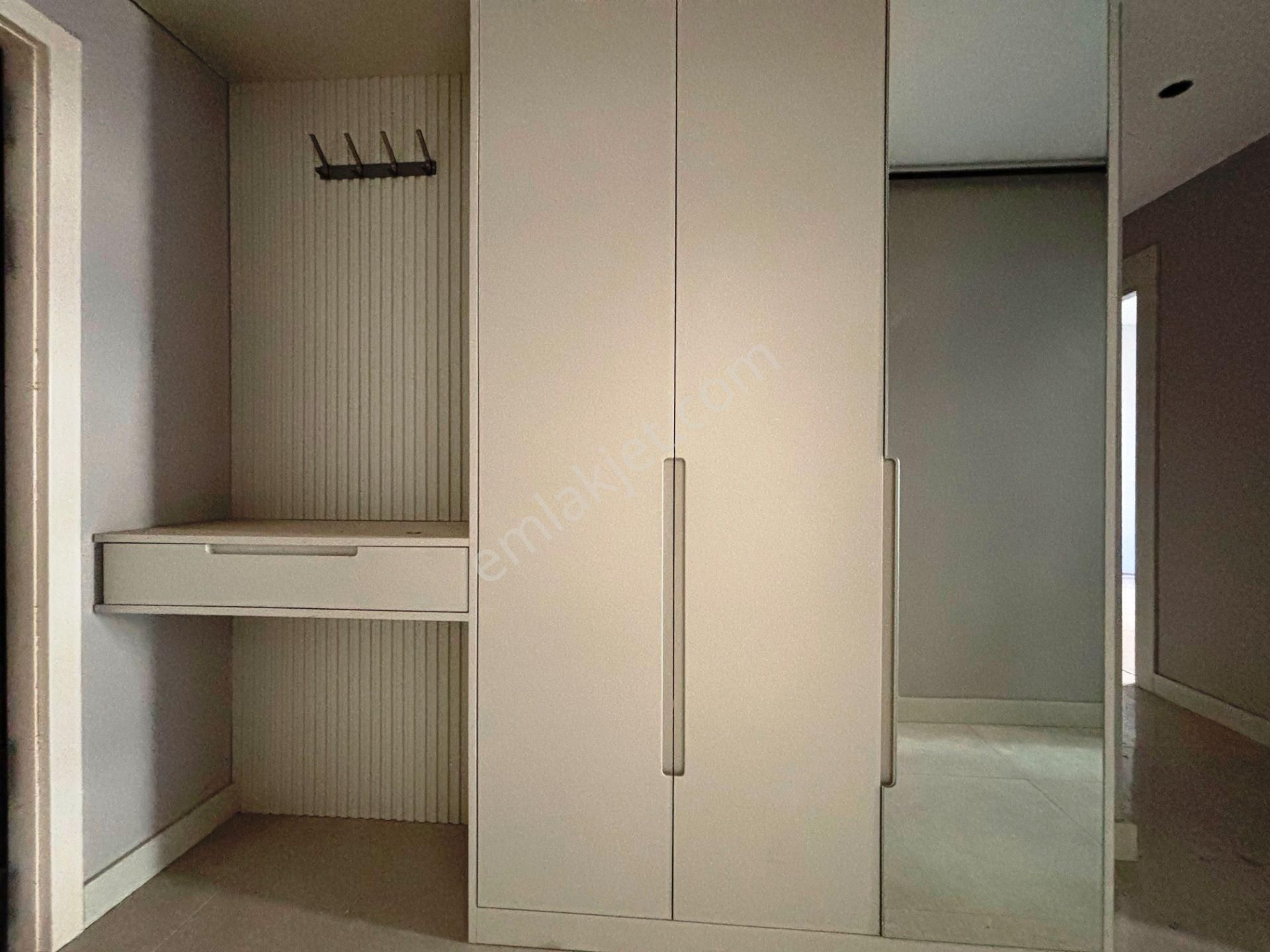 Pendik Sahile 500 Metre Sıfır Sitede 2 Banyolu 2.kat Kiralık 3+1 - Görsel 21