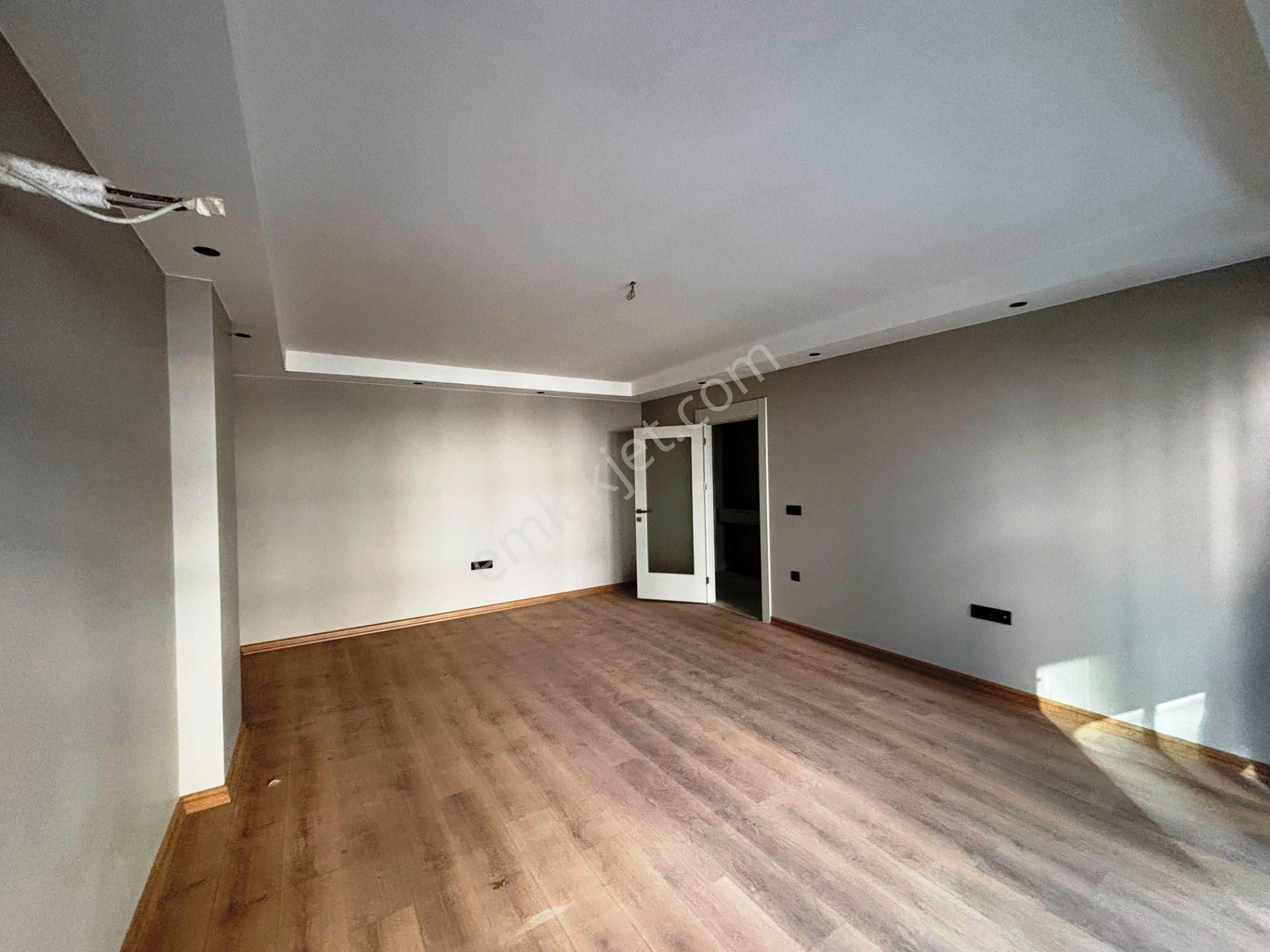 Pendik Sahile 500 Metre Sıfır Sitede 2 Banyolu 2.kat Kiralık 3+1 - Görsel 5
