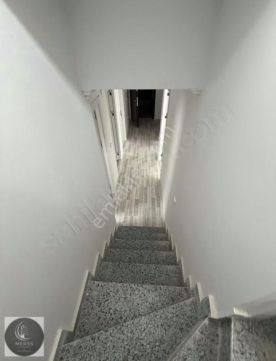 Sultanbeyli Mimarsinan Da İki 4+2 Üst Dubleks Daire Satılıktır - Görsel 11