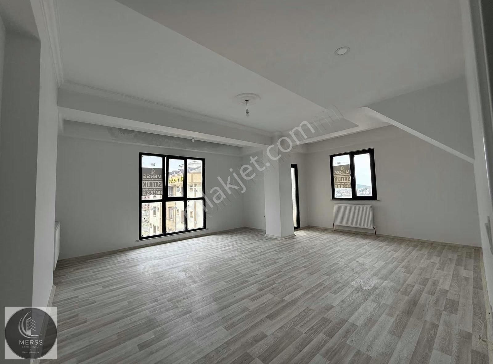 Sultanbeyli Mimarsinan Da İki 4+2 Üst Dubleks Daire Satılıktır - Görsel 25