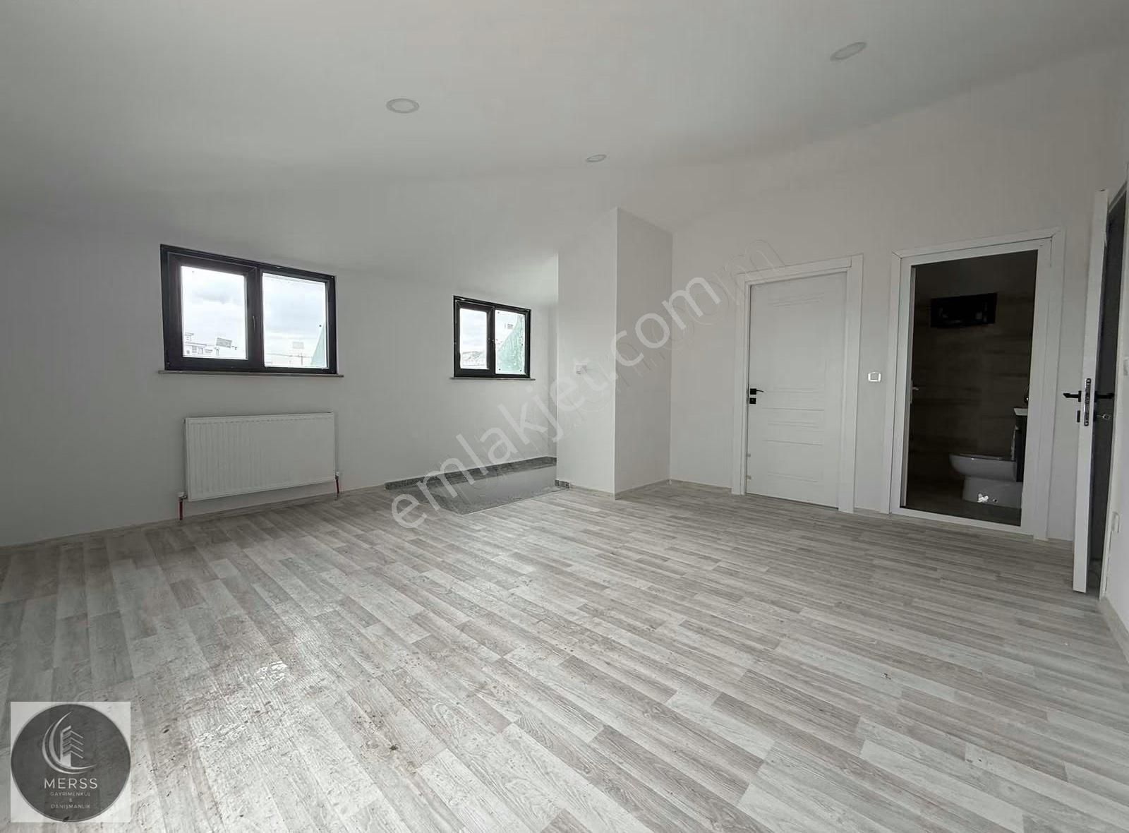 Sultanbeyli Mimarsinan Da İki 4+2 Üst Dubleks Daire Satılıktır - Görsel 19