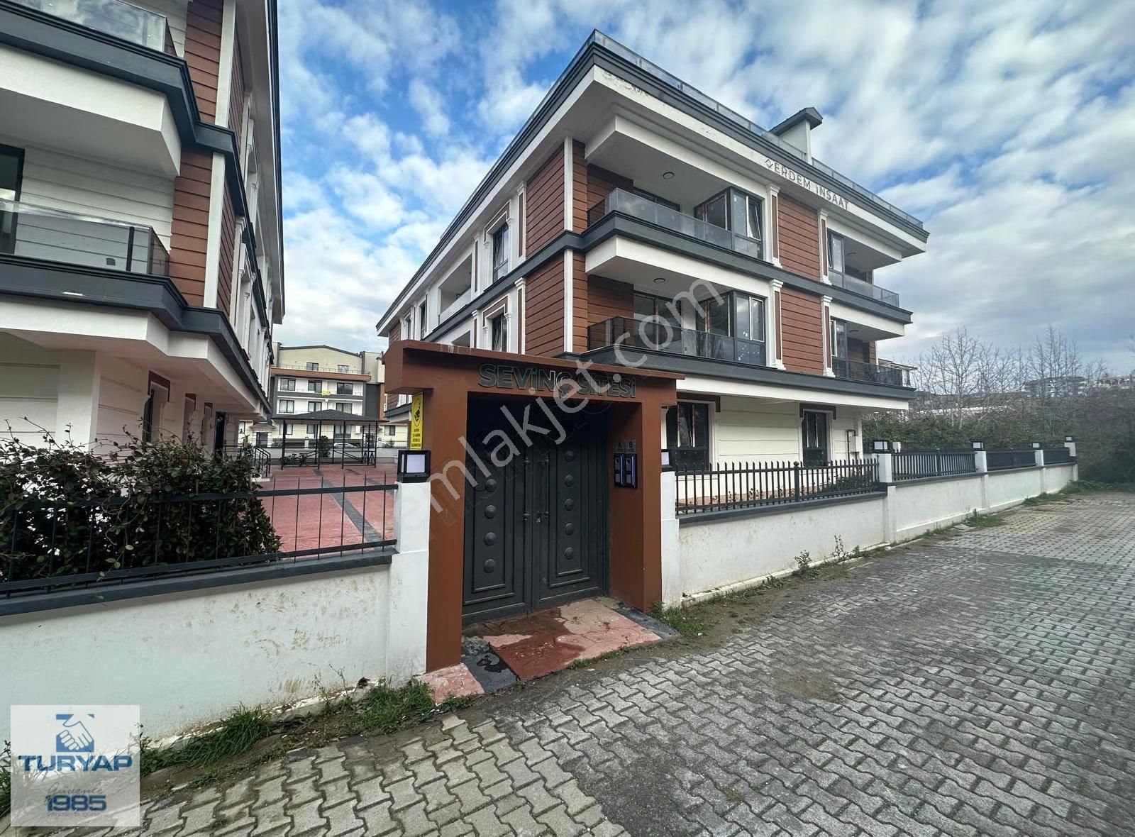 Yalova Merkez'de Akyol Premium Loft'a Komşu 3+1 Kiralık Daire