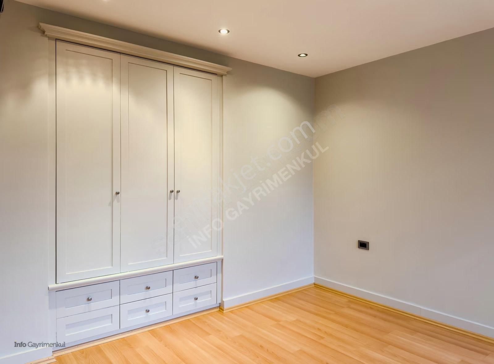 Kemer Country'de Tek Yetkili 4+2 Müstakil Havuzlu Satılık Villa - Görsel 4