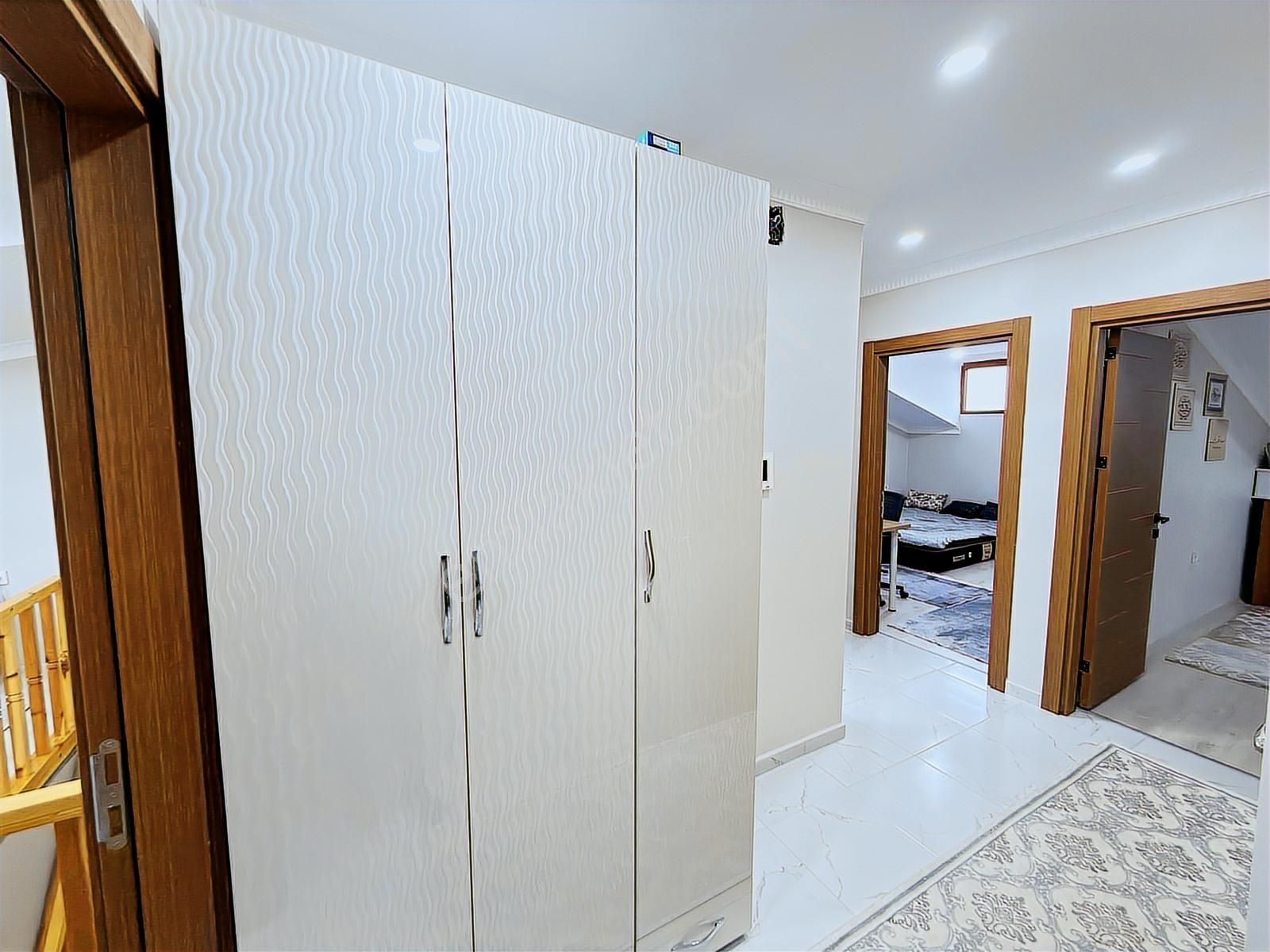 Bezirganbahçe'de 5+1 Satılık Sıfır Asansörlü Otoparklı Dubleks - Görsel 7