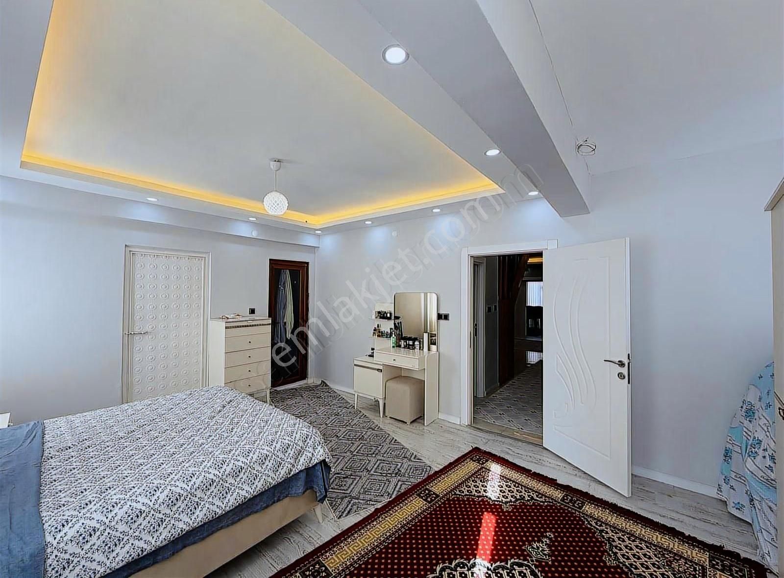 Cadde 17 Emlaktan 4+2 Masrafsız Manzaralı Dublex - Görsel 27