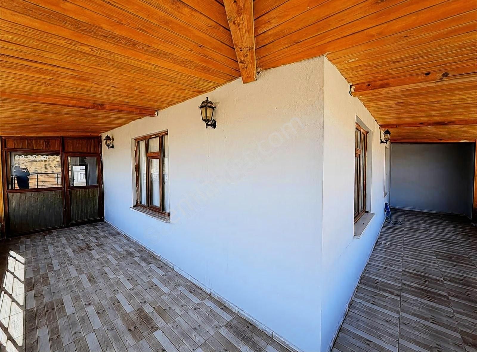 Cadde 17 Emlaktan 4+2 Masrafsız Manzaralı Dublex - Görsel 3