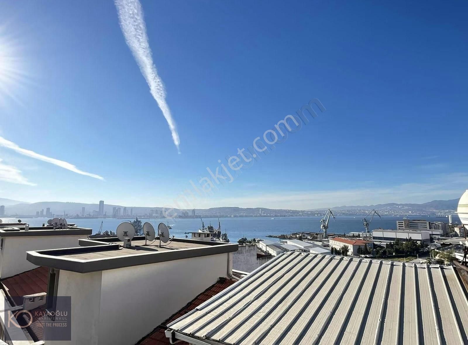 İzban'a Yürüme Mesafesinde Deniz Manzaralı Satılık 3+1 Dubleks - Görsel 15