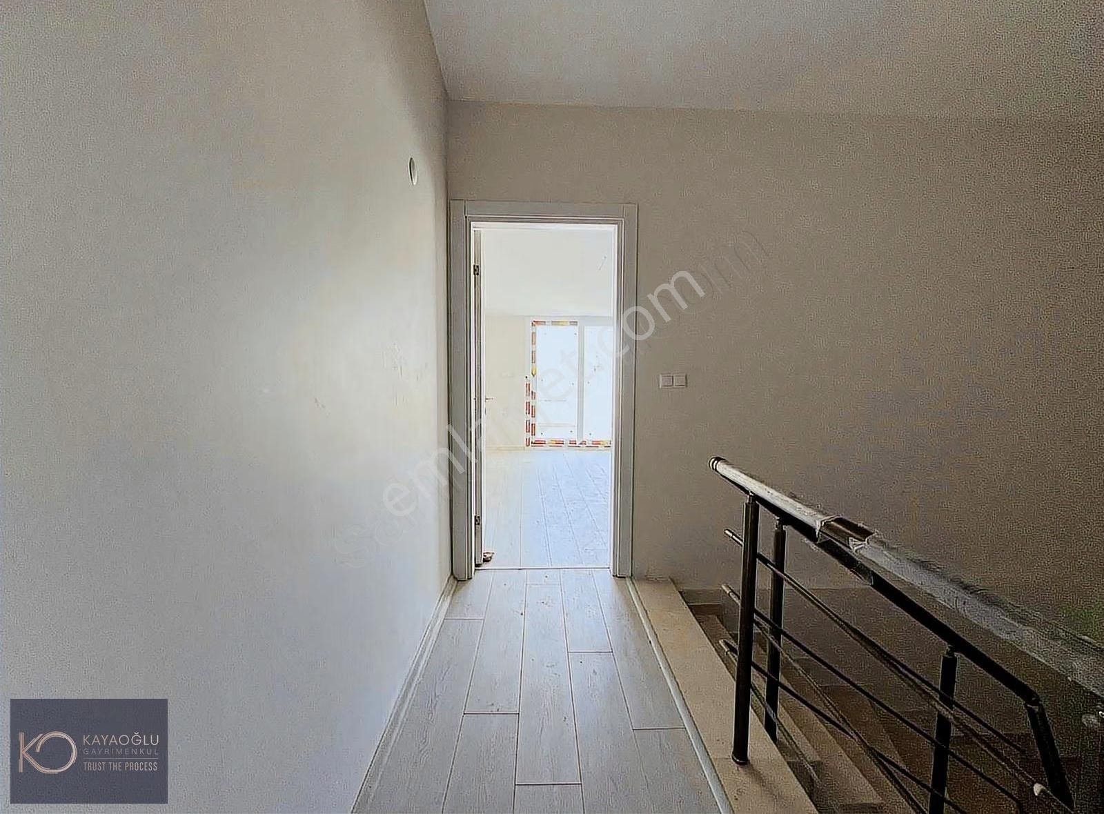 İzban'a Yürüme Mesafesinde Deniz Manzaralı Satılık 3+1 Dubleks - Görsel 11