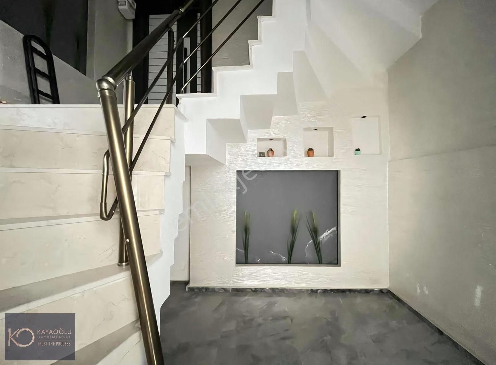 İzban'a Yürüme Mesafesinde Deniz Manzaralı Satılık 3+1 Dubleks - Görsel 18