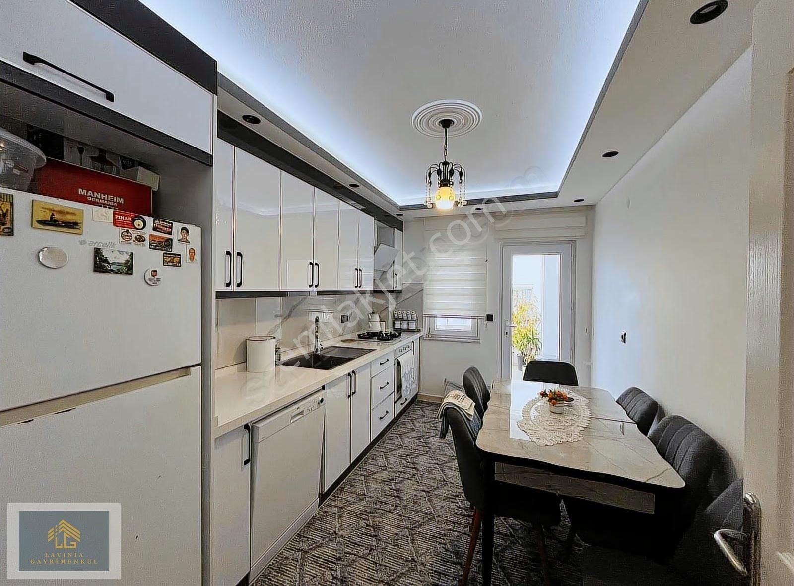 Lavınıa'dan Merkezde Kapalı Mutfak Arakat Satılık 3+1 Daire - Görsel 19