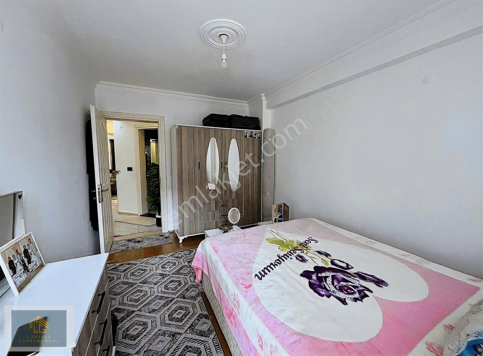 Lavınıa'dan Merkezde Kapalı Mutfak Arakat Satılık 3+1 Daire - Görsel 2