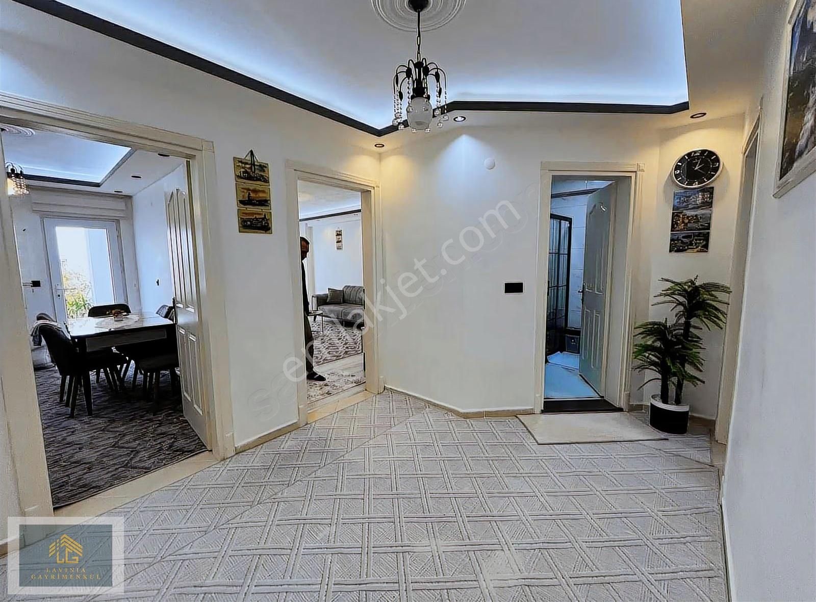 Lavınıa'dan Merkezde Kapalı Mutfak Arakat Satılık 3+1 Daire - Görsel 15