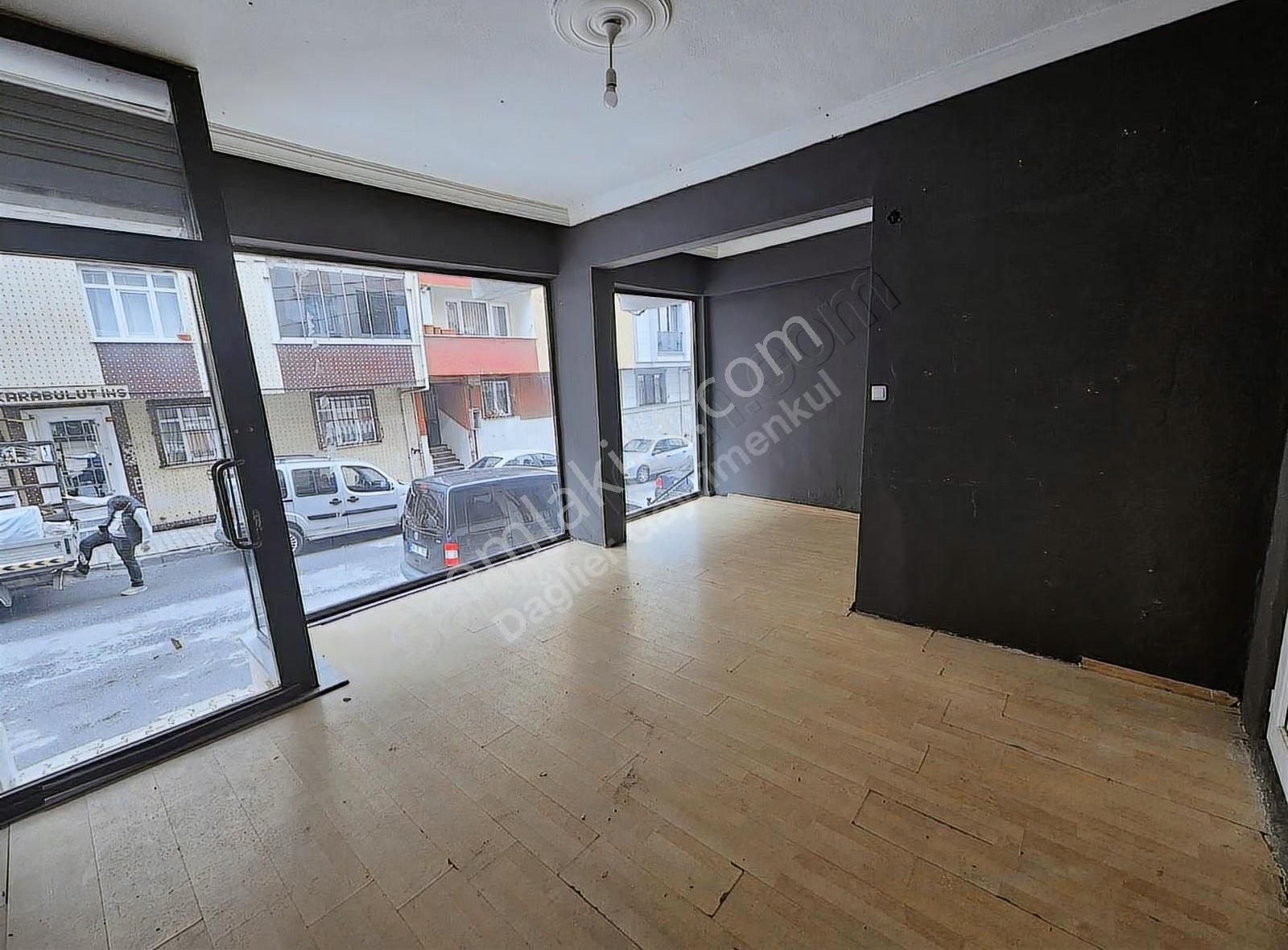 Ofis İşlerine Uygun Kiralık Dükkan.